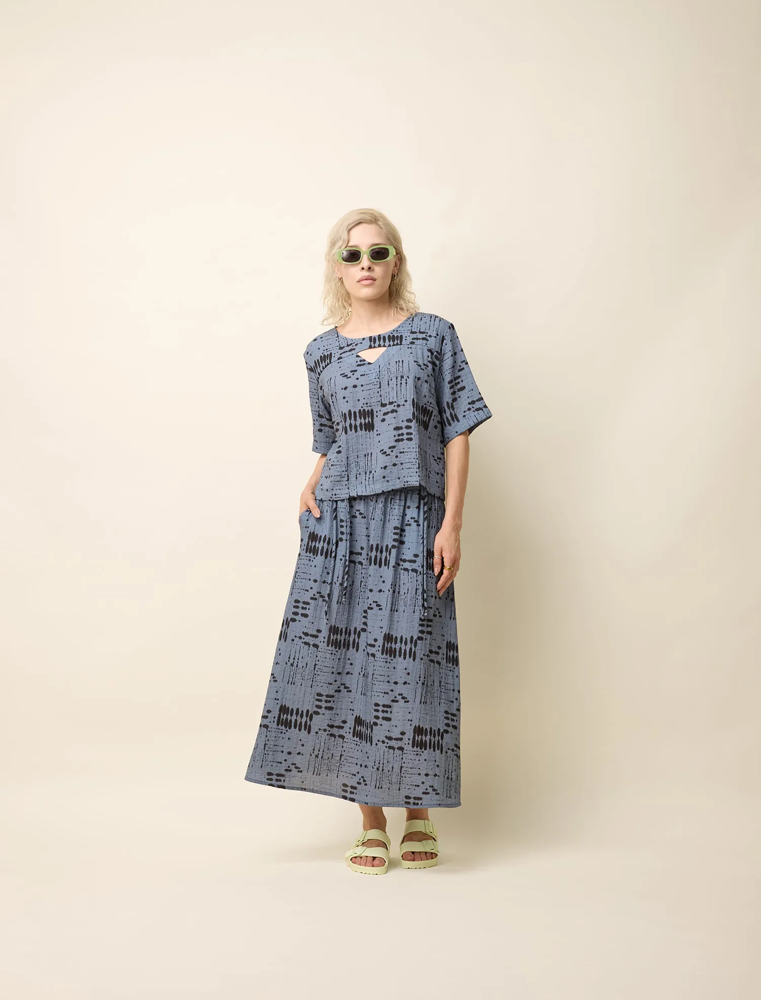 VEE Top - Blue Ink sold by Cokluch product image thumbnail 2