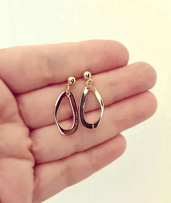 FERGA - Earrings sold by Cokluch