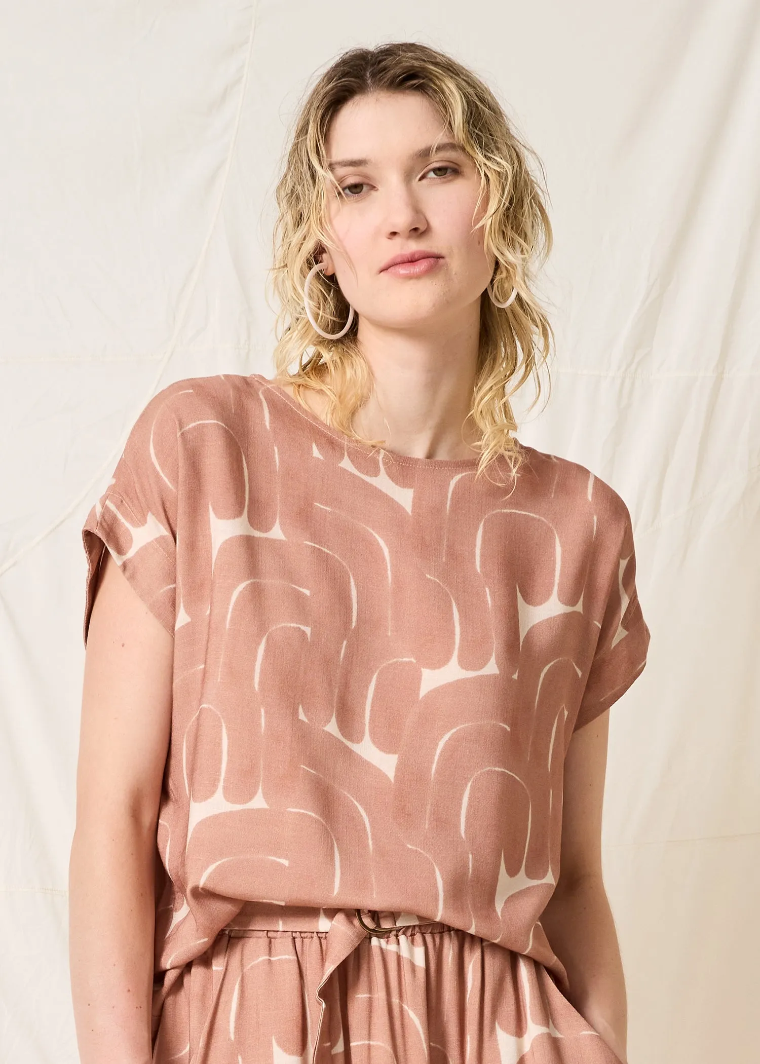 OMBRE Top - Macchiato Arch sold by Cokluch