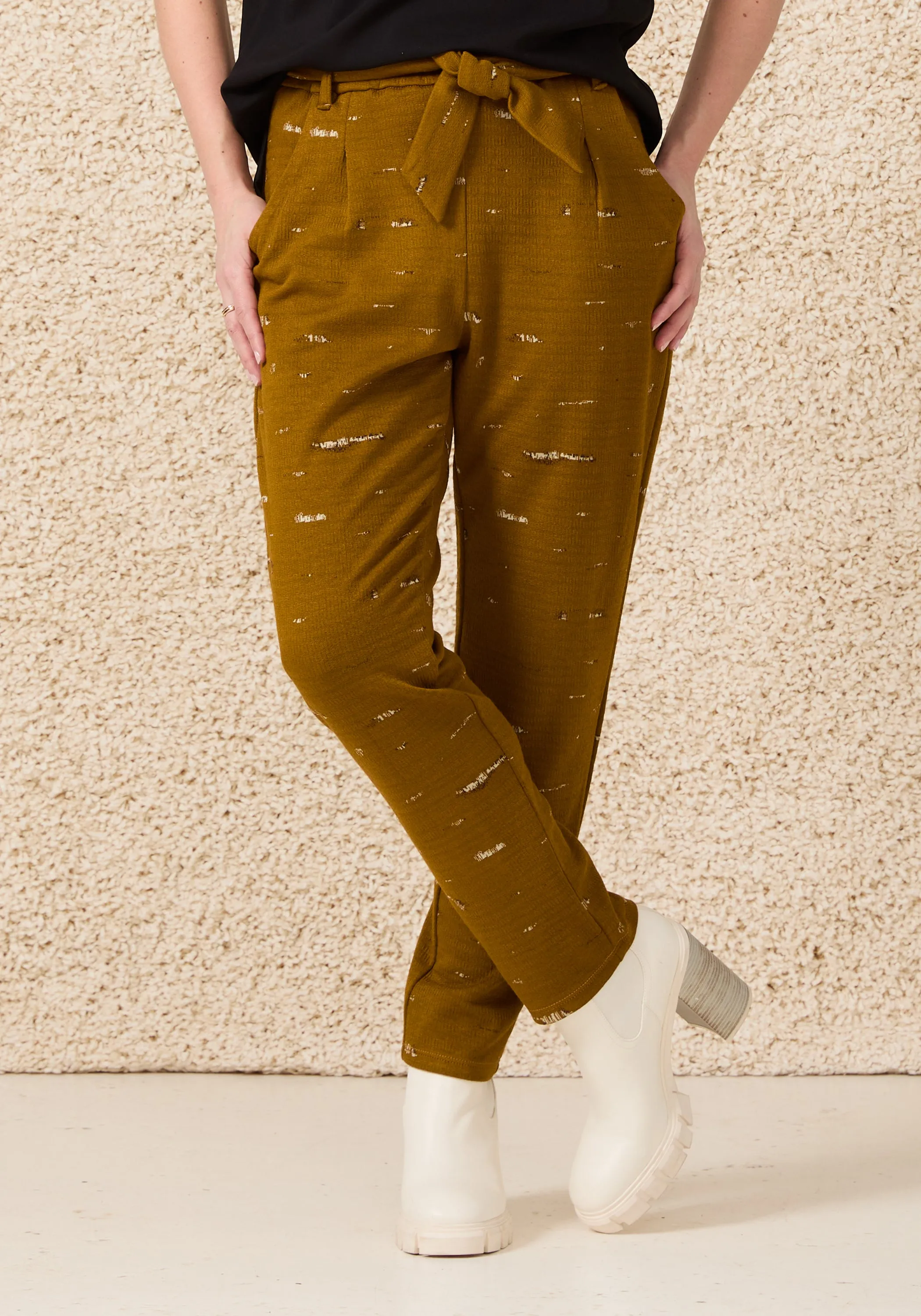 DAVID Pants - Cumin sold by Cokluch