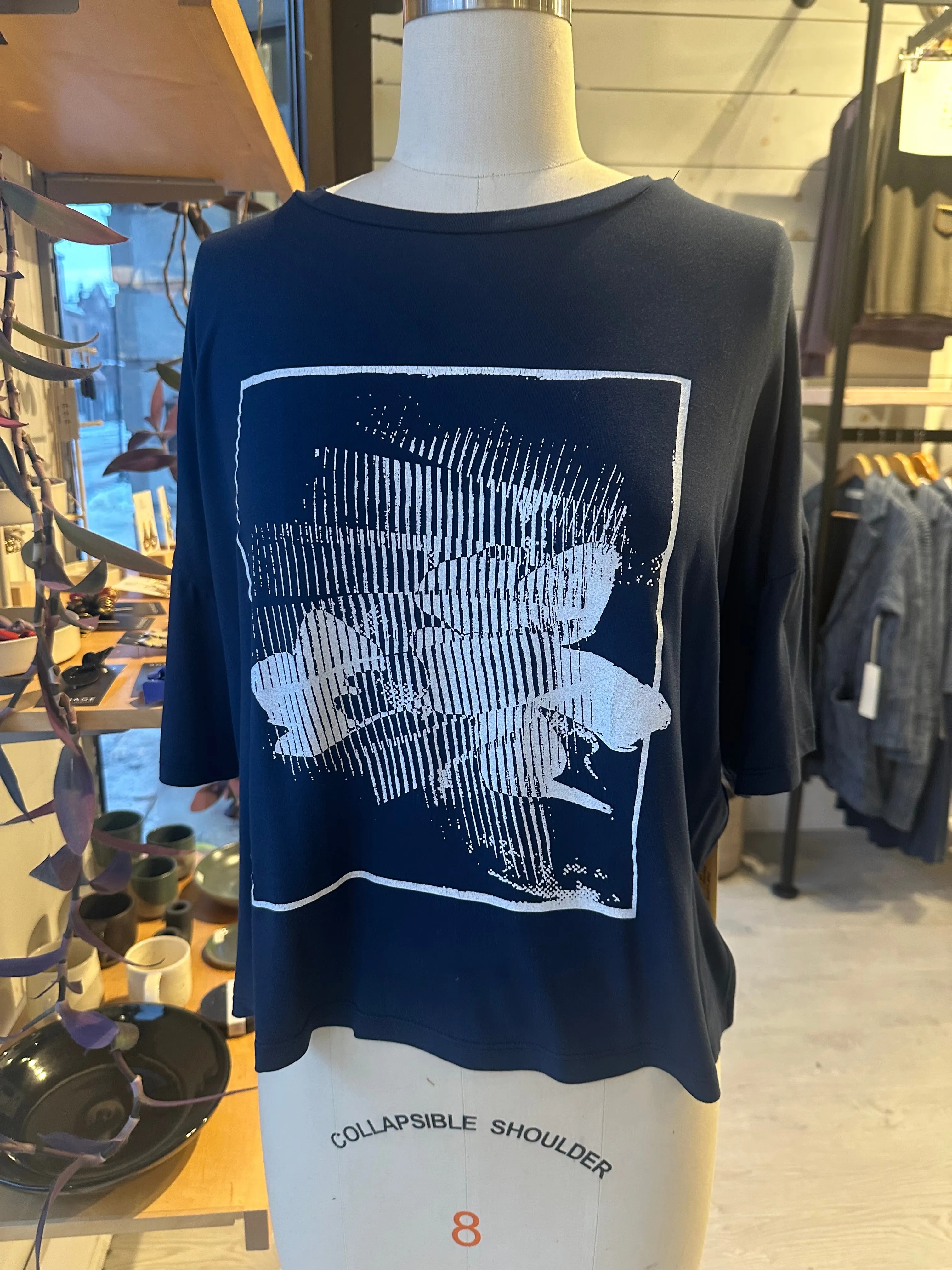 THE LOOK Top - Navy (Imperfect) sold by Cokluch product image thumbnail 4