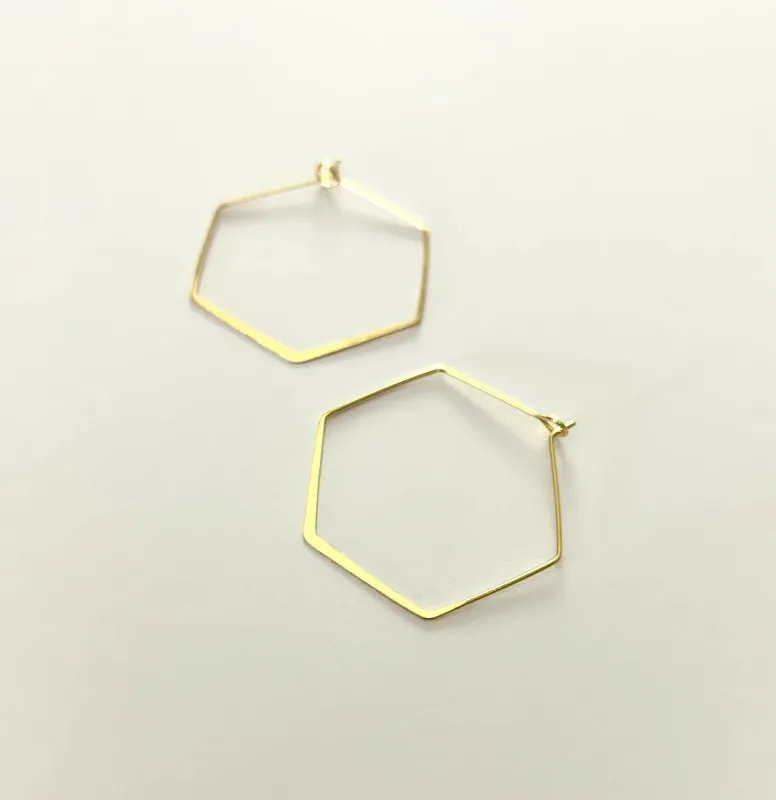 OCKE - Hoop earrings made by Darlings of Denmark
