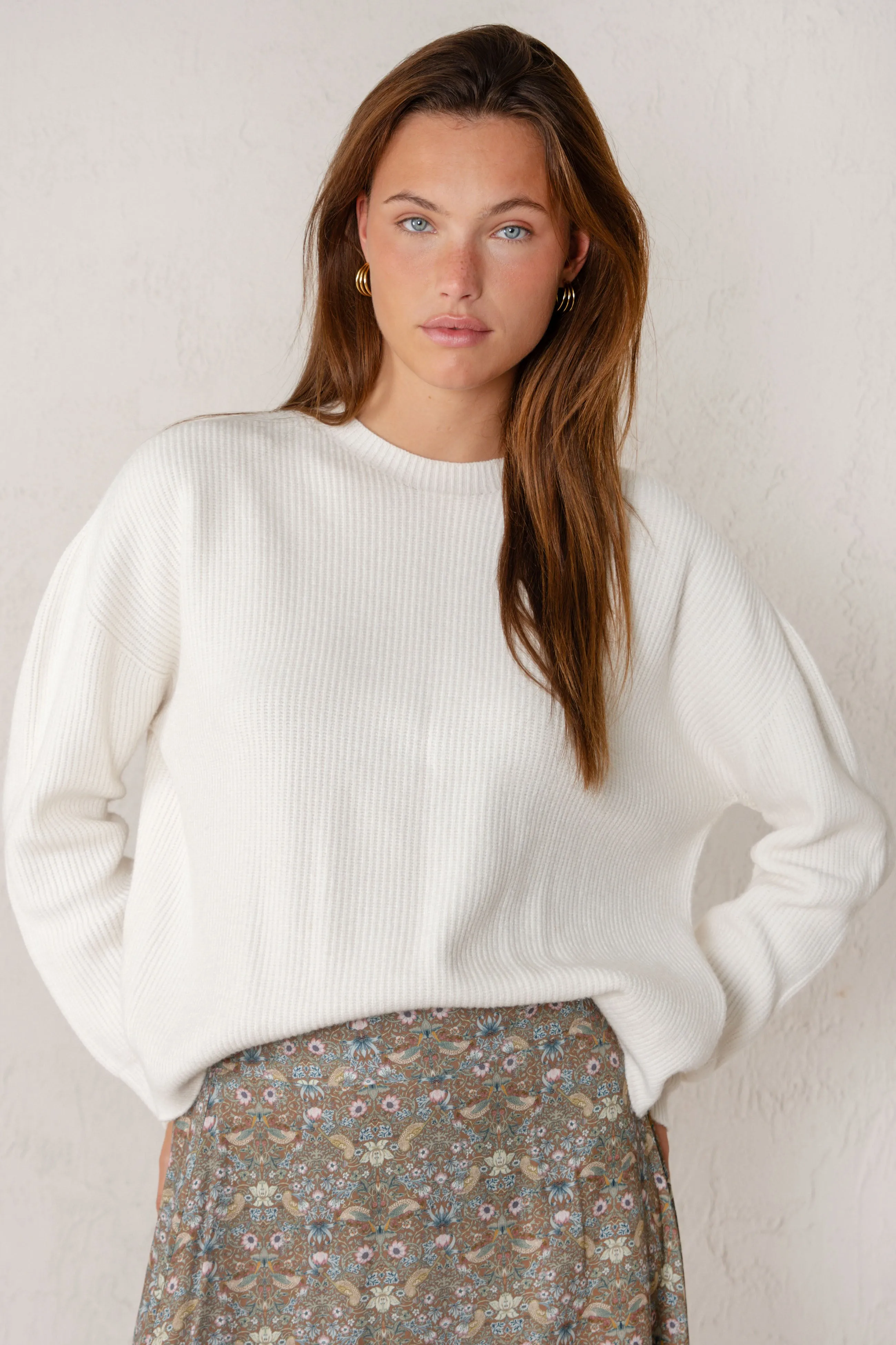 OLIVIA SWEATER // ECRU sold by La comet product image thumbnail 2