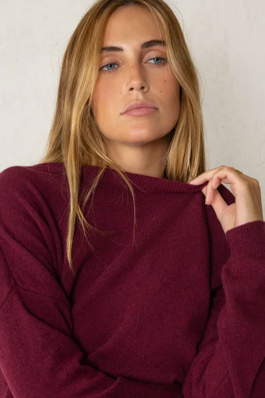 PIA SWEATER // MAROON made by La comet
