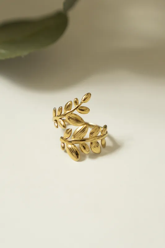 DOUBLE LEAF RING made by La comet