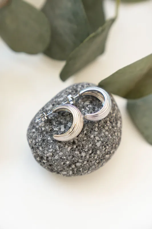 BOLD CANALE HOOP EARRINGS // SILVER made by La comet
