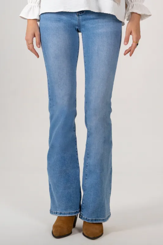 MARTINA JEANS // LIGHT DENIM made by La comet