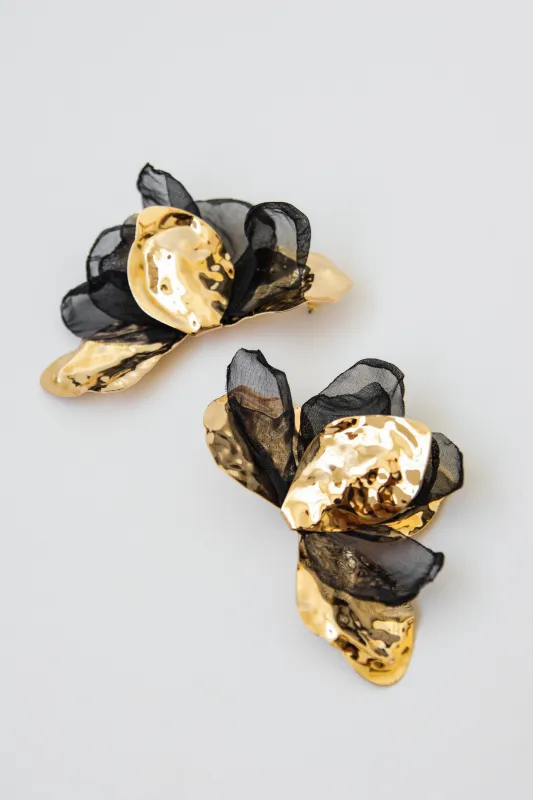 MAGNOLIA EARRINGS // BLACK made by La comet