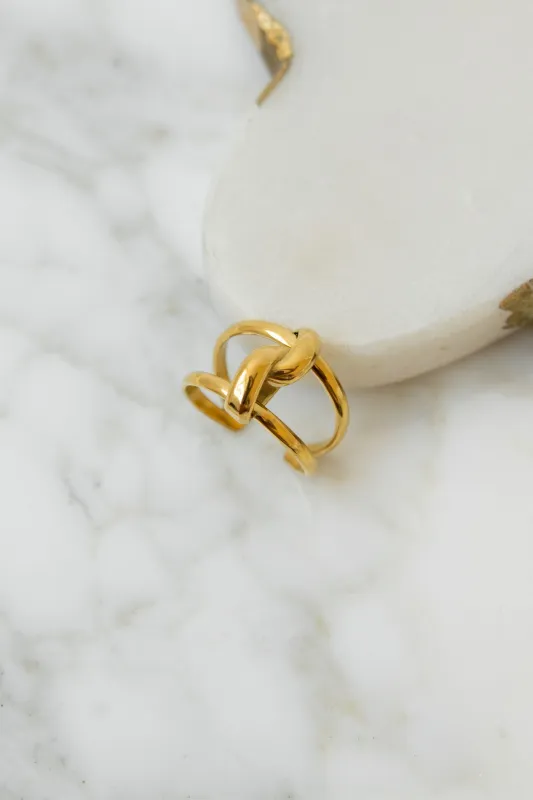KNOTTED RING made by La comet