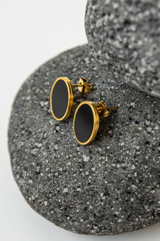 OVAL EARRINGS // BLACK made by La comet