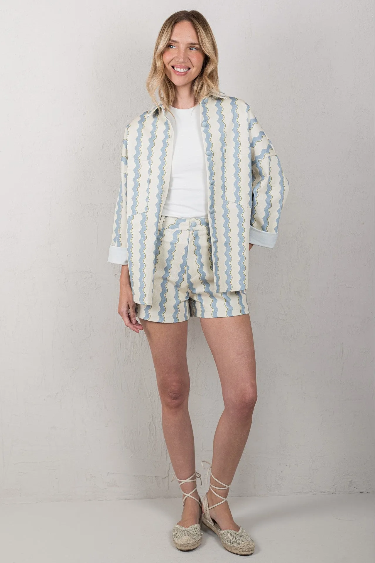 CELIA JACKET // WAVES SKY BLUE // ON DEMAND sold by La comet product image thumbnail 3