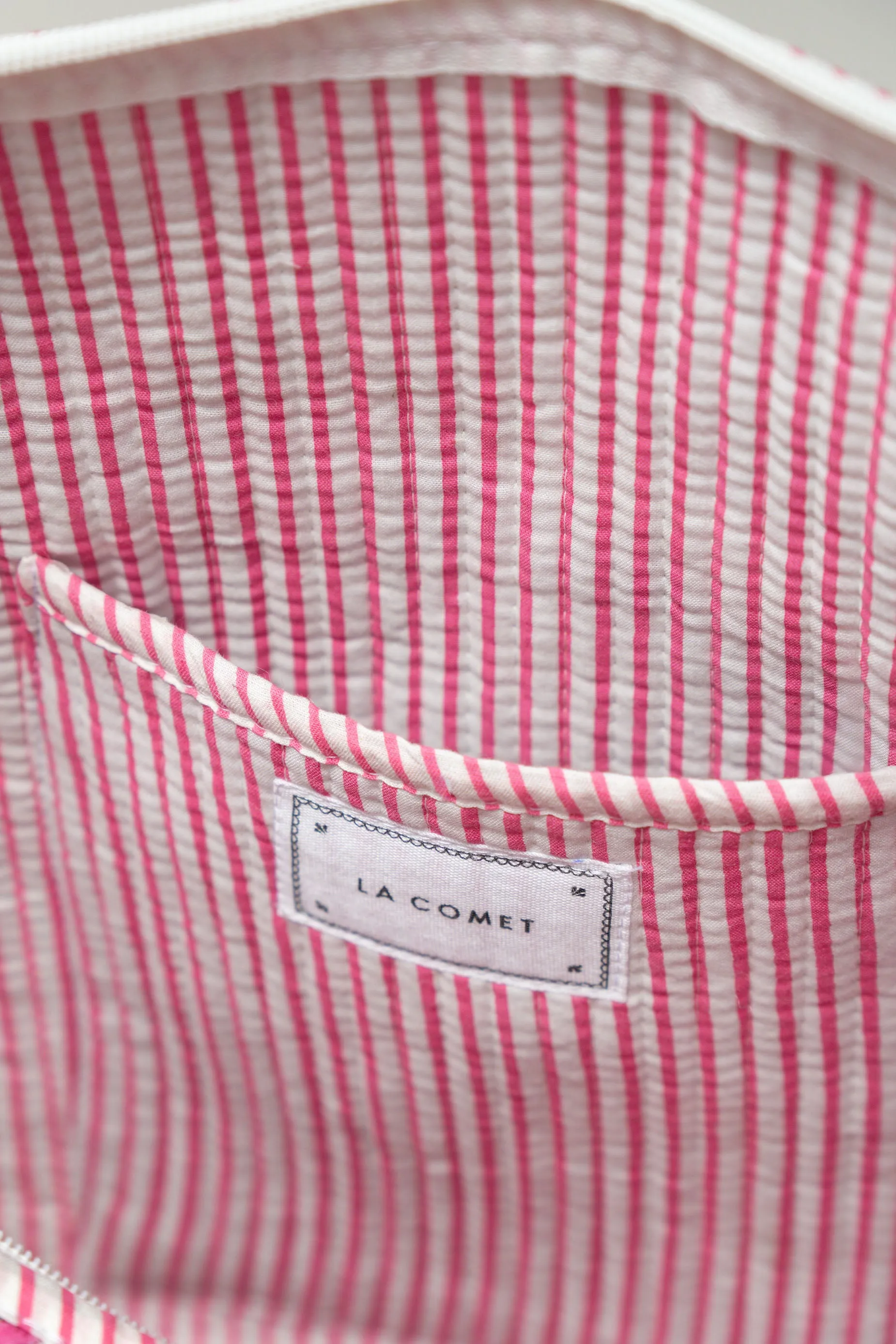 SPORTS BAG // PINK FLOWERS sold by La comet product image thumbnail 4