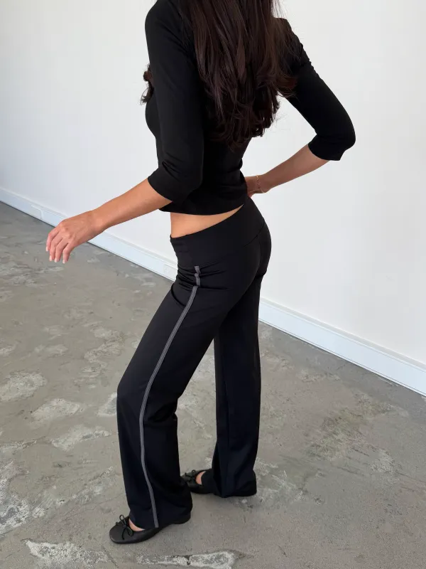 Signature Pant - Black made by Other Normal