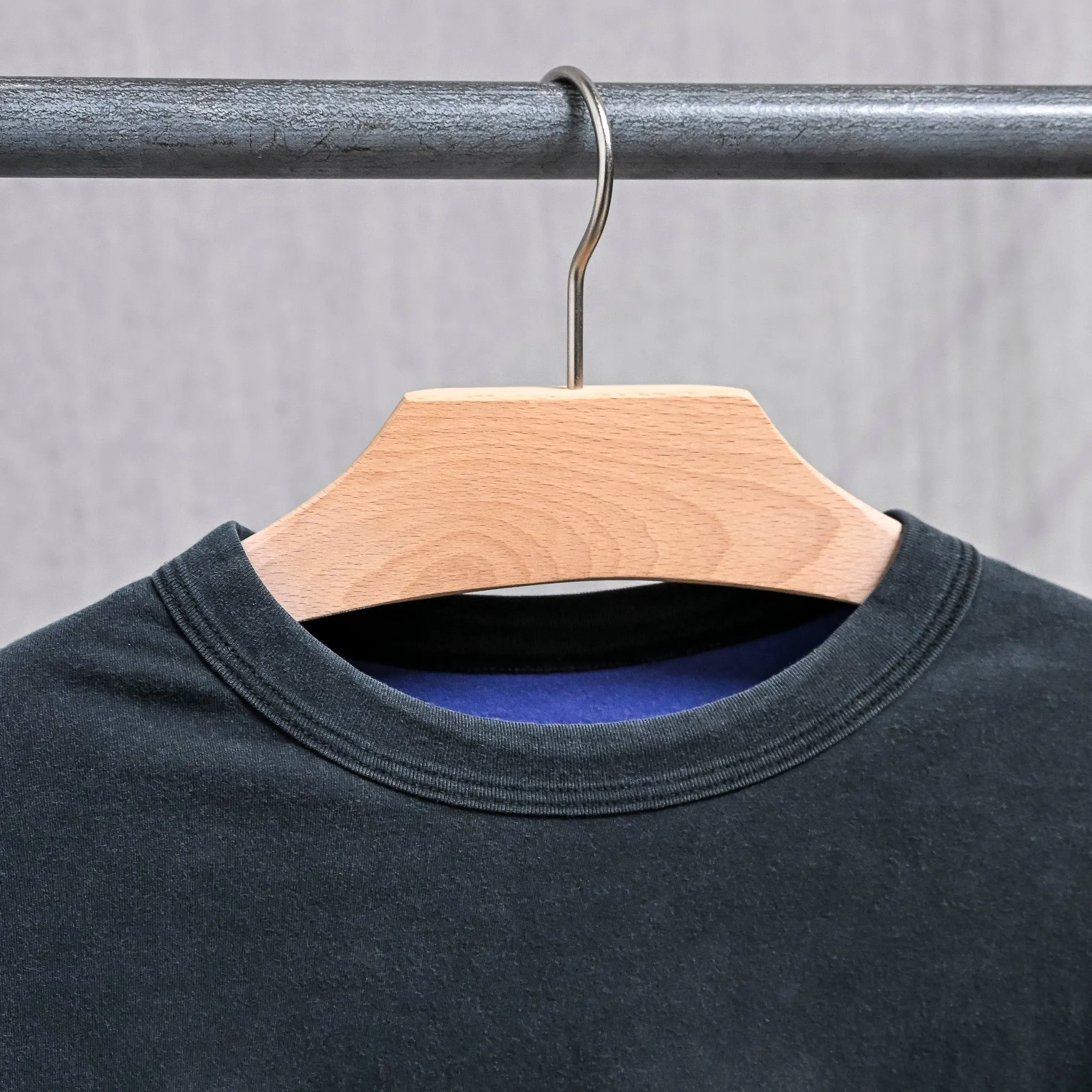 Remi Relief Reversible Pocket T-Shirt Black x Navy sold by Frans Boone product image thumbnail 3