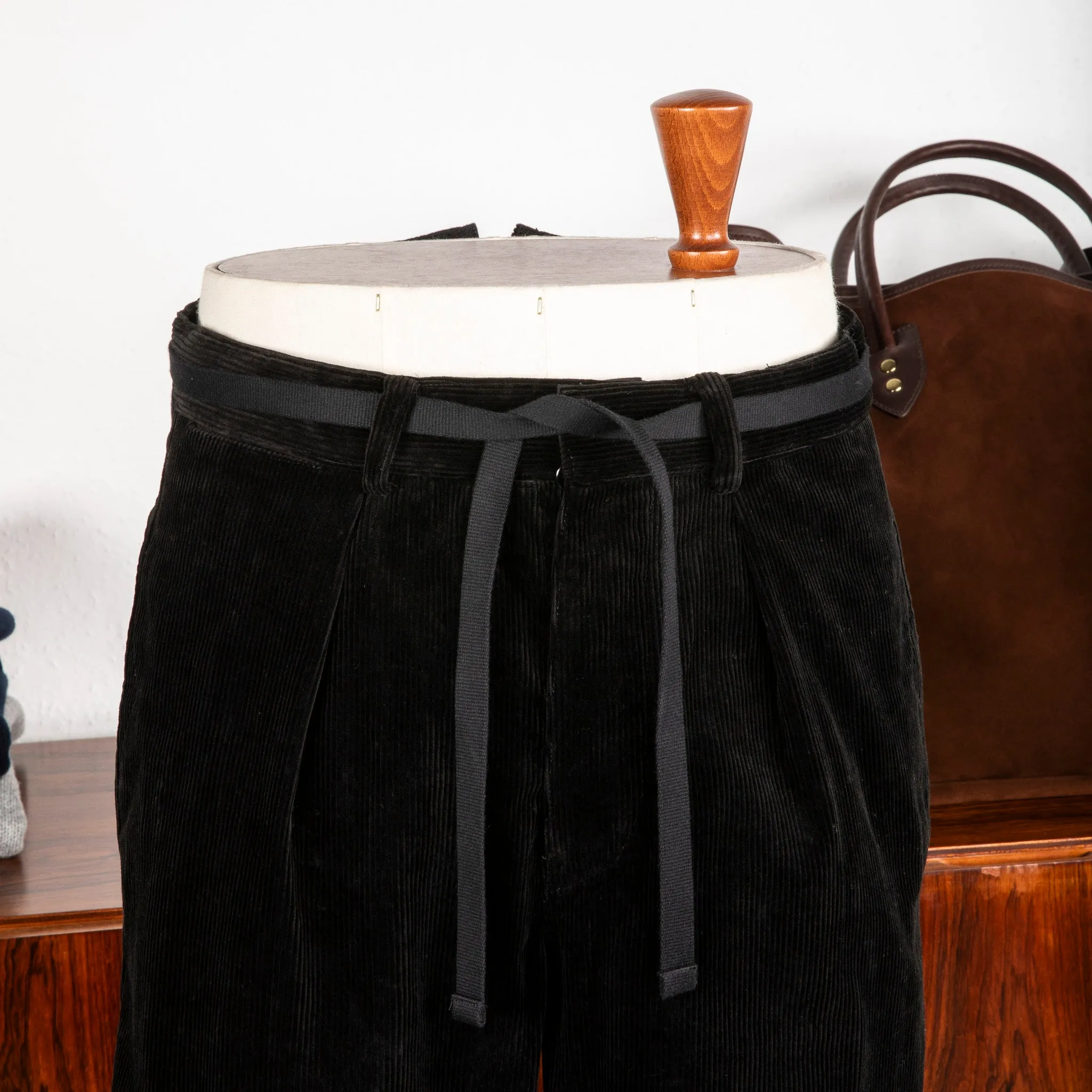Cohérence Alain 10-Wale Corduroy Trousers Black sold by Frans Boone product image thumbnail 3