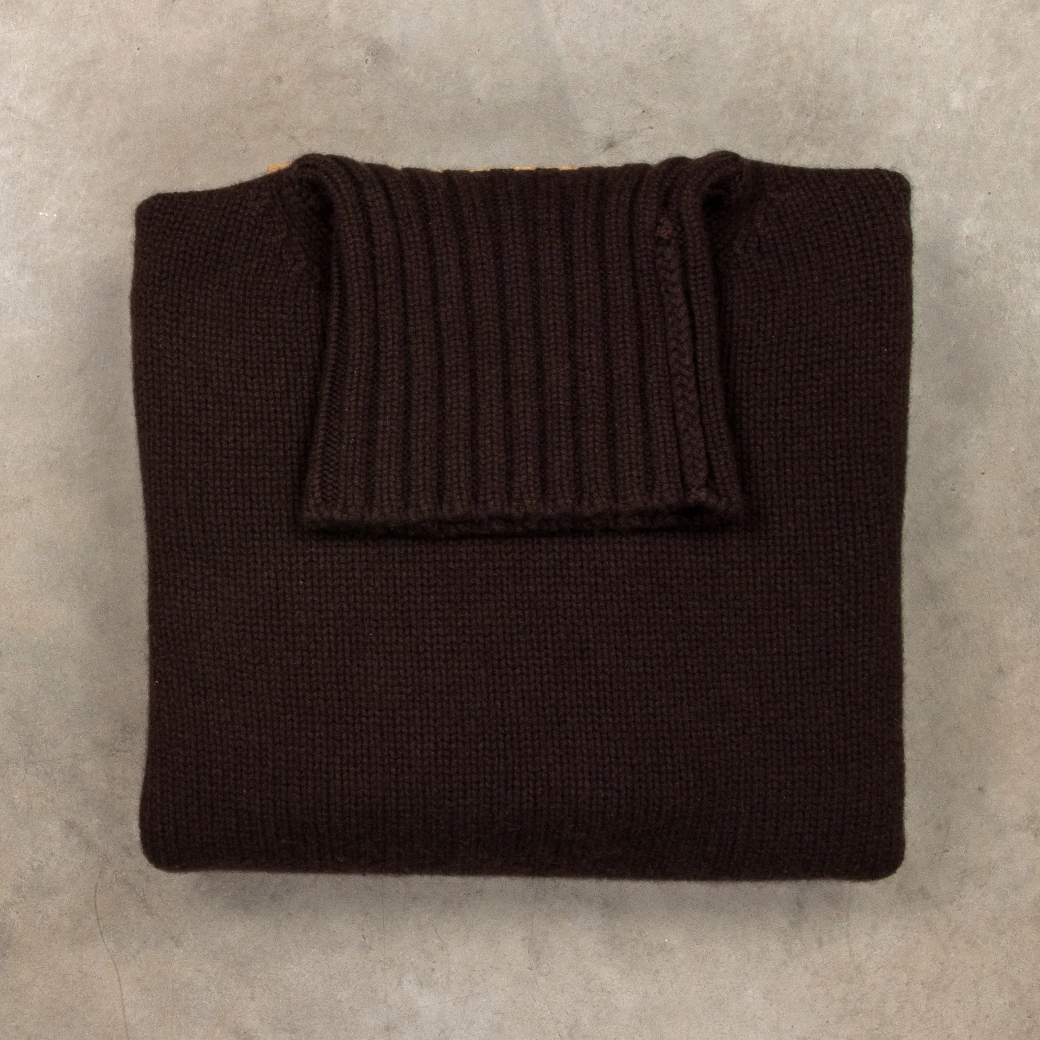 Drumohr Cashmere Tre Fili Dolcevita Tartufo sold by Frans Boone