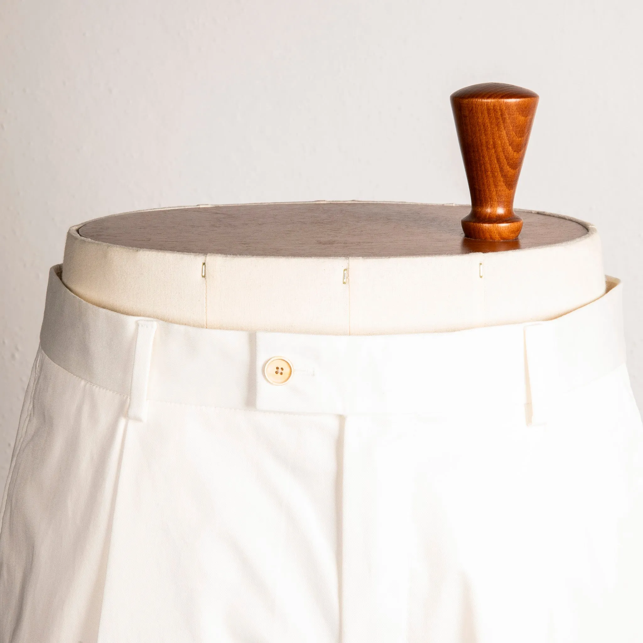 Caruso Pantaloni Cottone Stretch Bianco Sporco sold by Frans Boone product image thumbnail 2