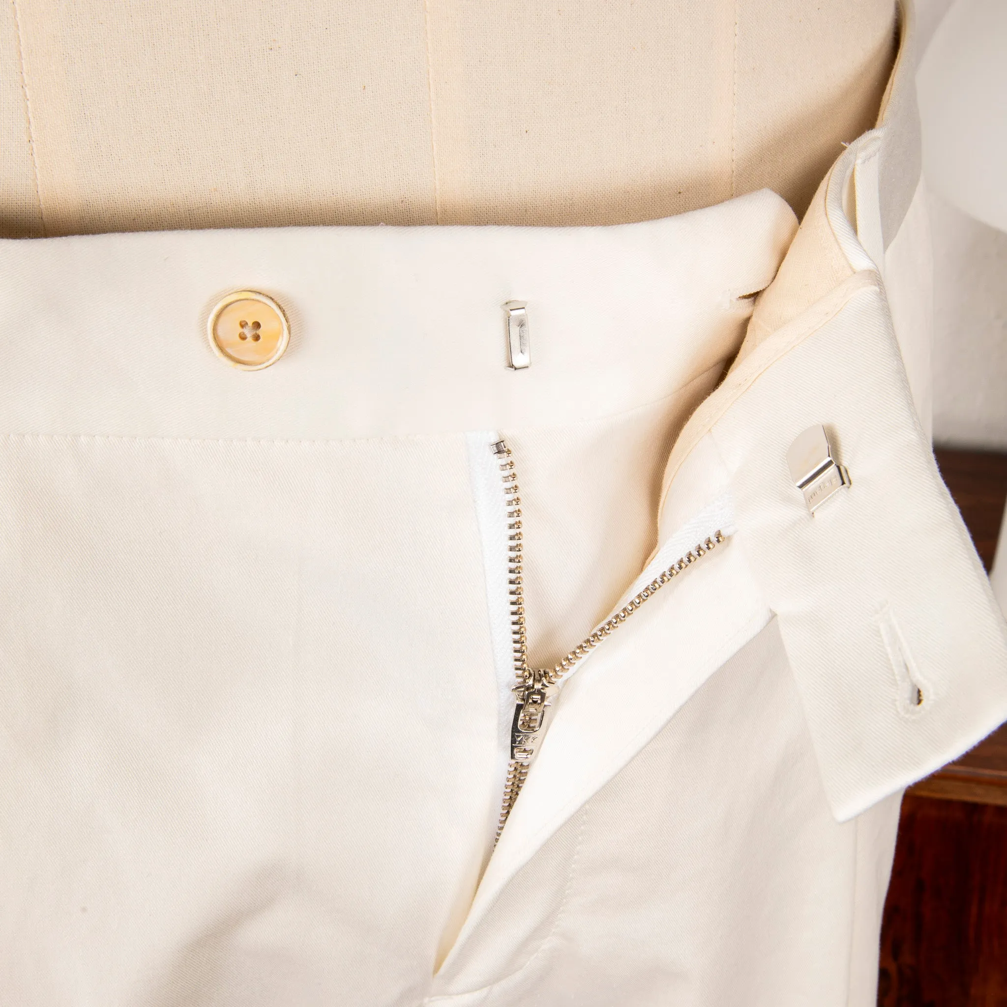 Caruso Pantaloni Cottone Stretch Bianco Sporco sold by Frans Boone product image thumbnail 5