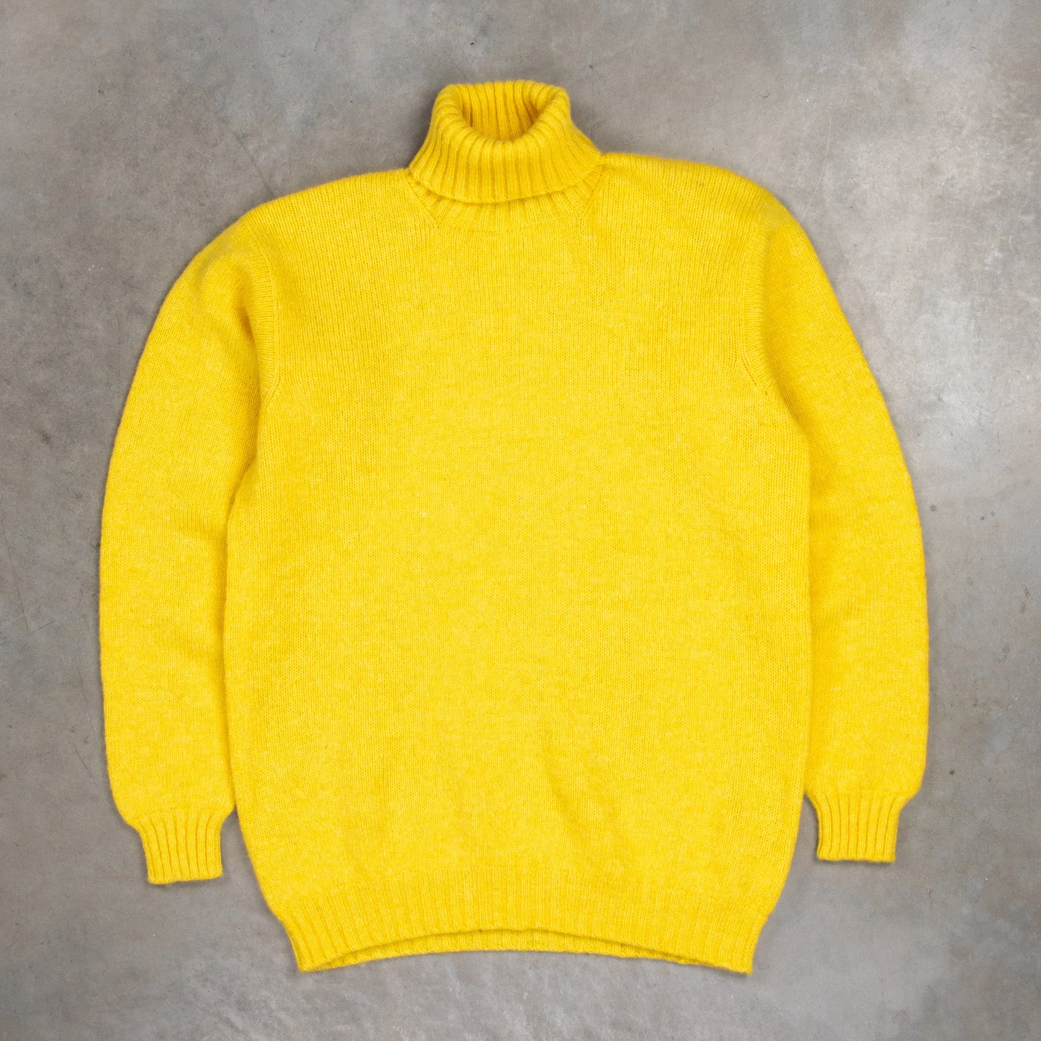 Laurence J. Smith Super Soft Seamless Roll Neck Pullover Lemon Zest sold by Frans Boone product image thumbnail 2