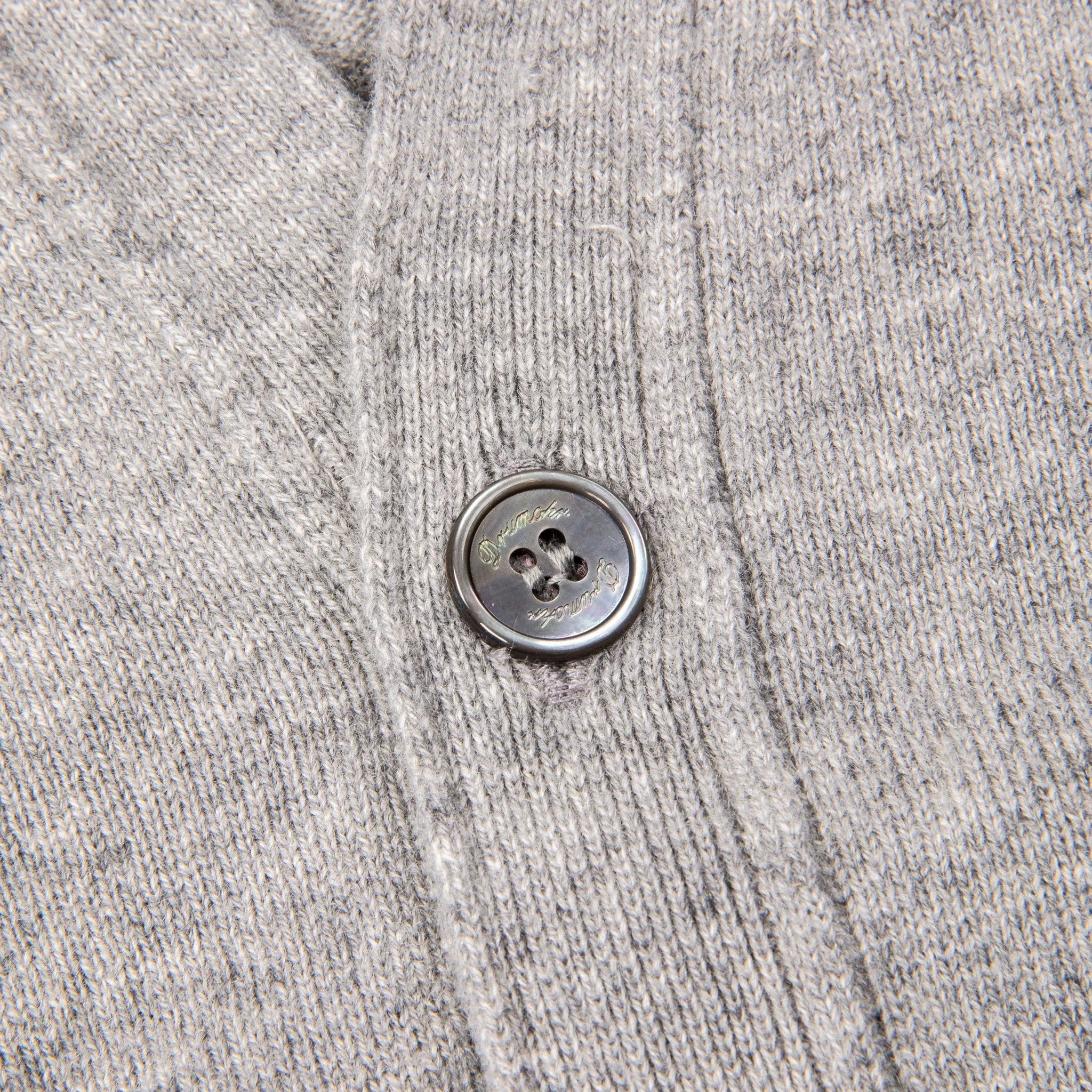 Drumohr Cashmere Gillet con Bottoni Grigio Chiaro sold by Frans Boone product image thumbnail 5