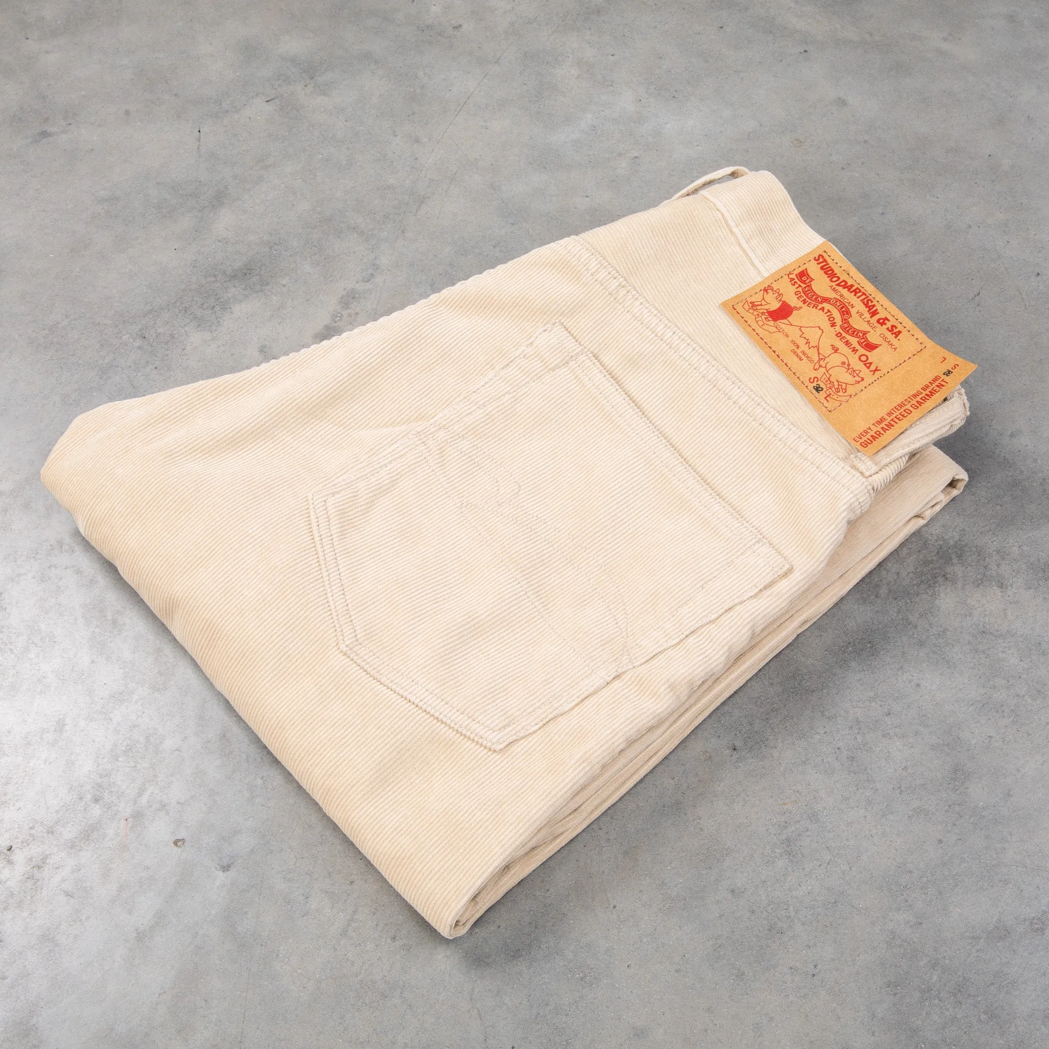 Studio D'Artisan FB-909 High Rise Tapered 13-Wale Corduroy L.Beige sold by Frans Boone