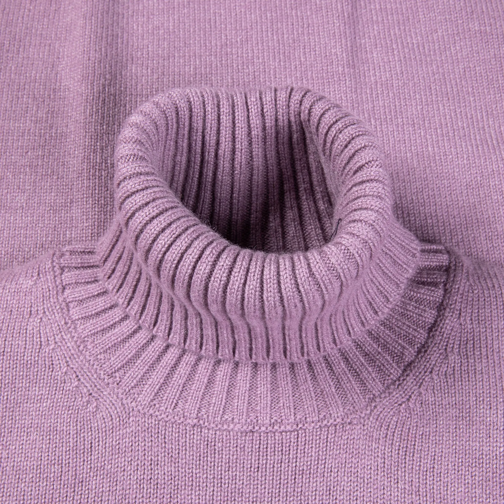 Drumohr Dolcevita Cashmere Rosa Antica sold by Frans Boone product image thumbnail 3