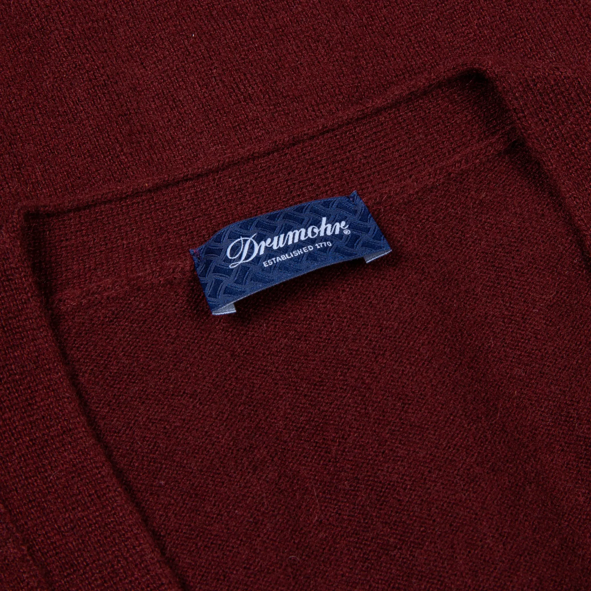 Drumohr Cashmere Gillet con Bottoni Bordo sold by Frans Boone product image thumbnail 3
