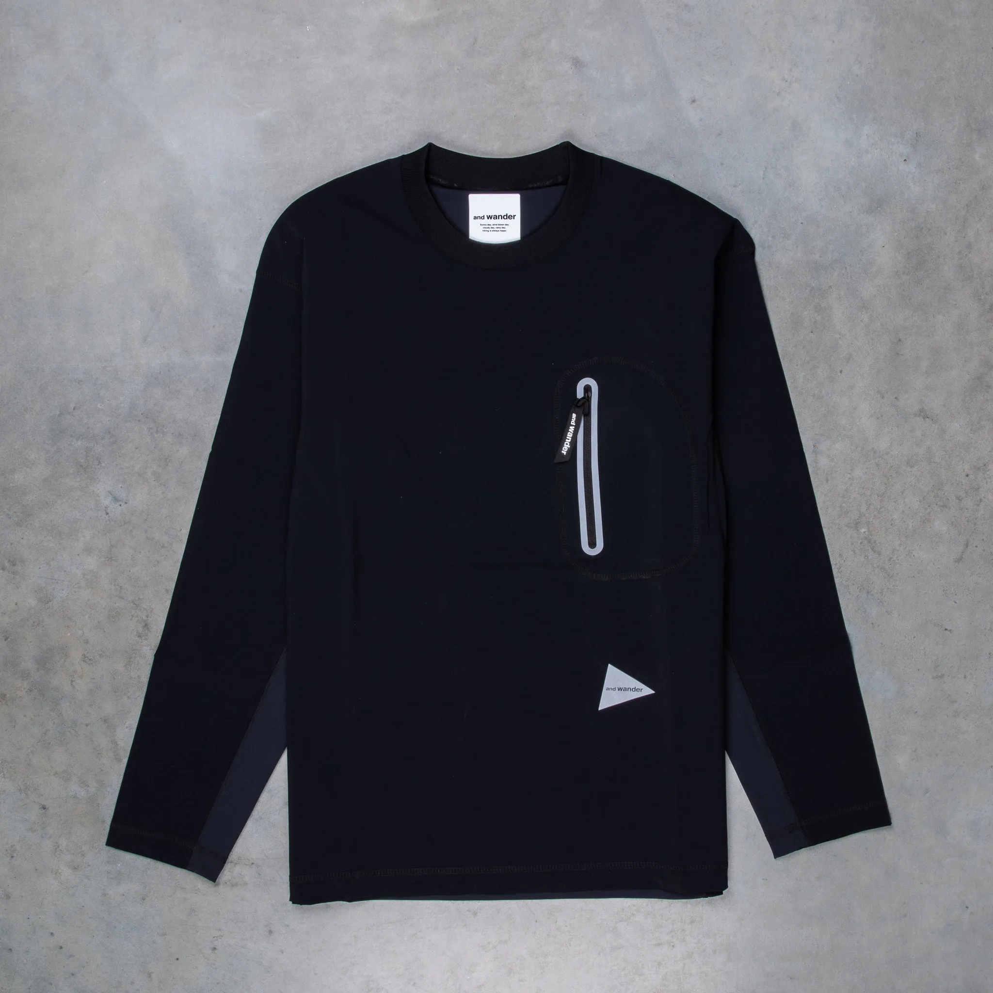 And Wander Cool Touch Pocket LS T Black sold by Frans Boone product image thumbnail 2