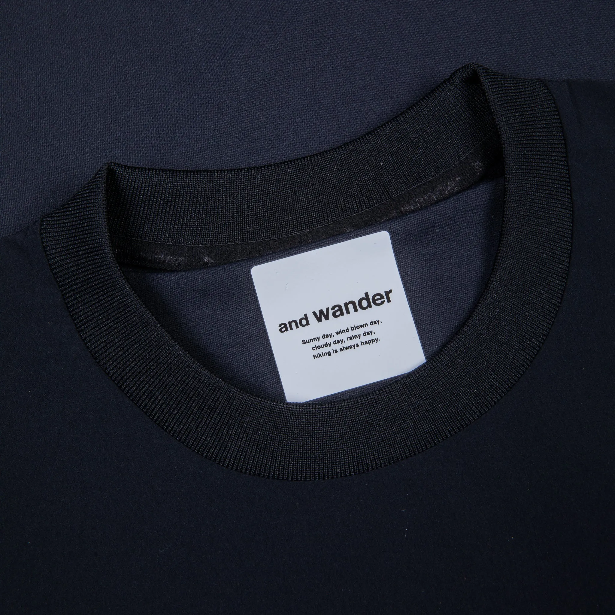 And Wander Cool Touch Pocket LS T Black sold by Frans Boone product image thumbnail 3