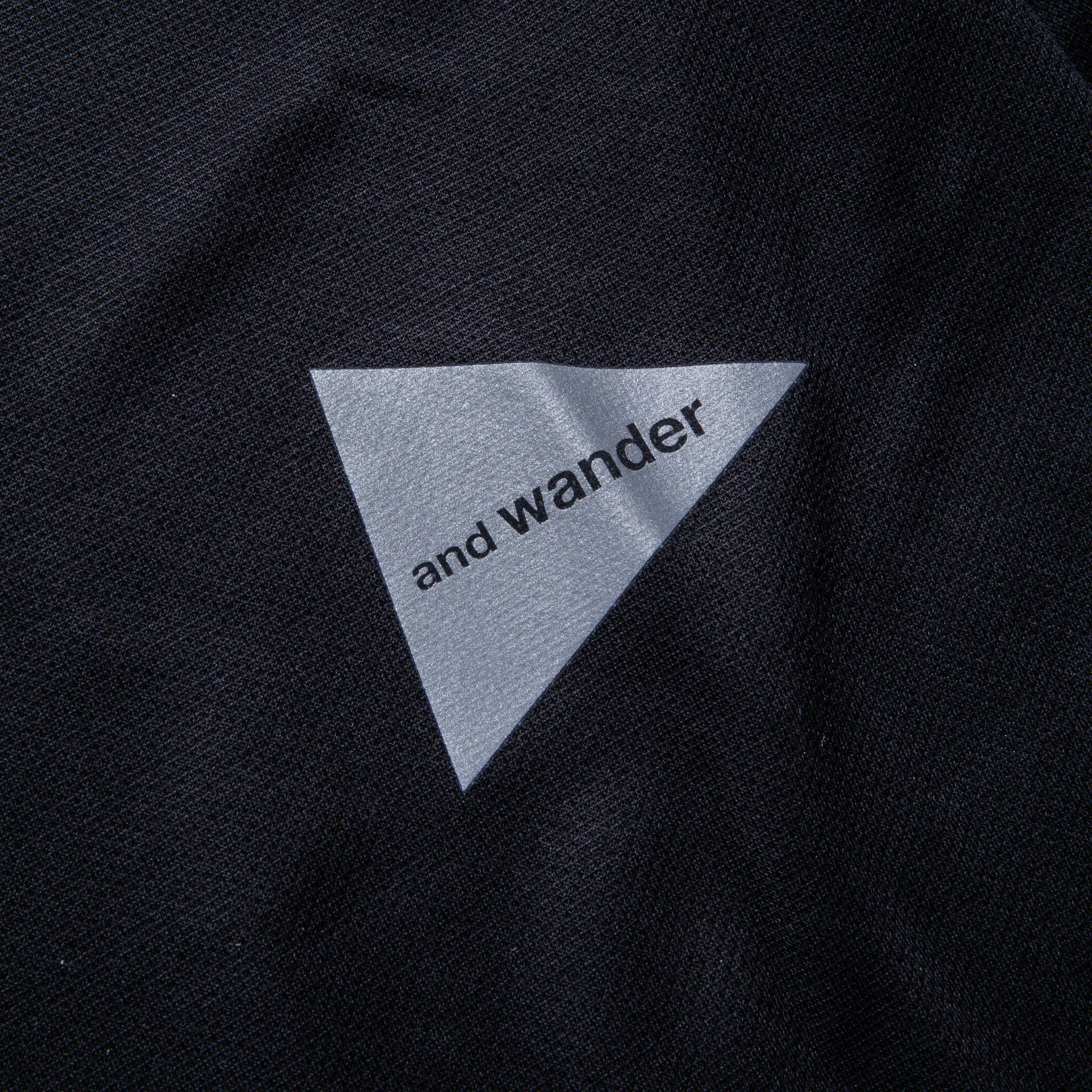 And Wander Power Dry Jersey Raglan LS T Black sold by Frans Boone product image thumbnail 4
