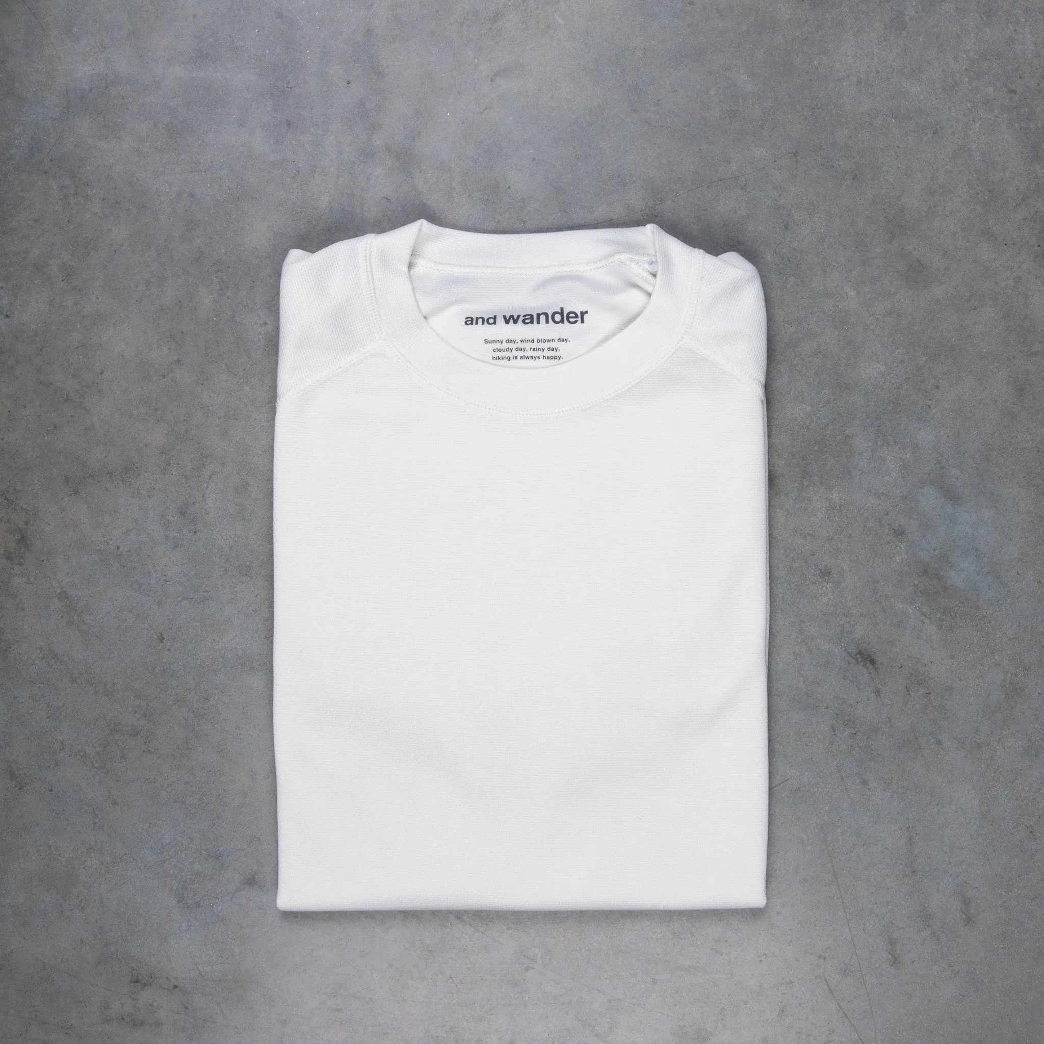 And Wander Power Dry Jersey Raglan LS T Off-White sold by Frans Boone