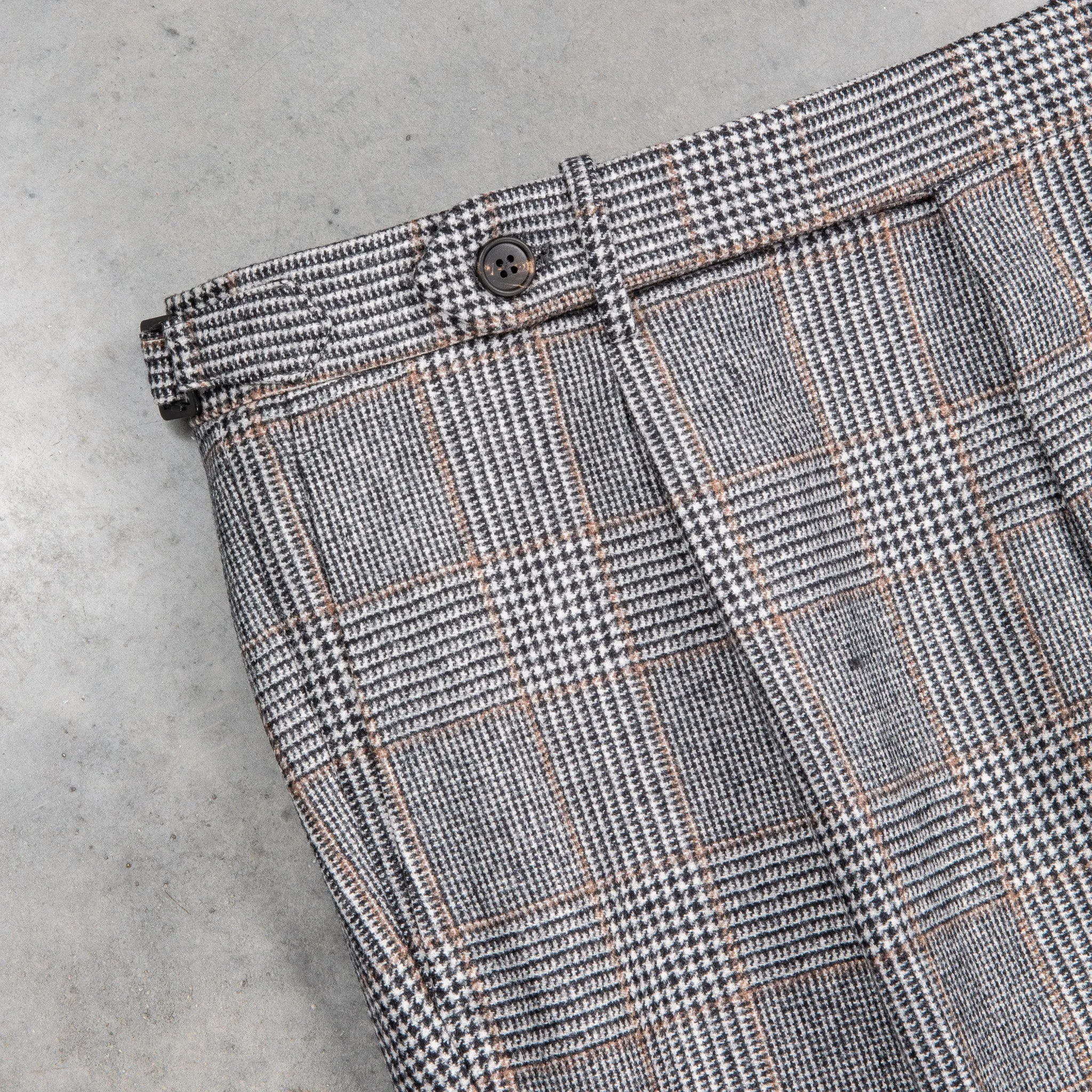 Rota Pantaloni High Rise Regular Fit Flannel Prince of Wales Check Beige sold by Frans Boone product image thumbnail 4