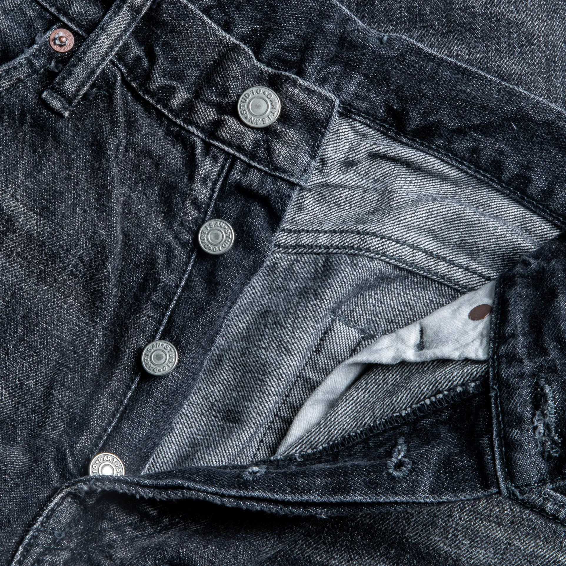 Studio D´artisan 1826U Ivy Fit Used Black Wash sold by Frans Boone product image thumbnail 3