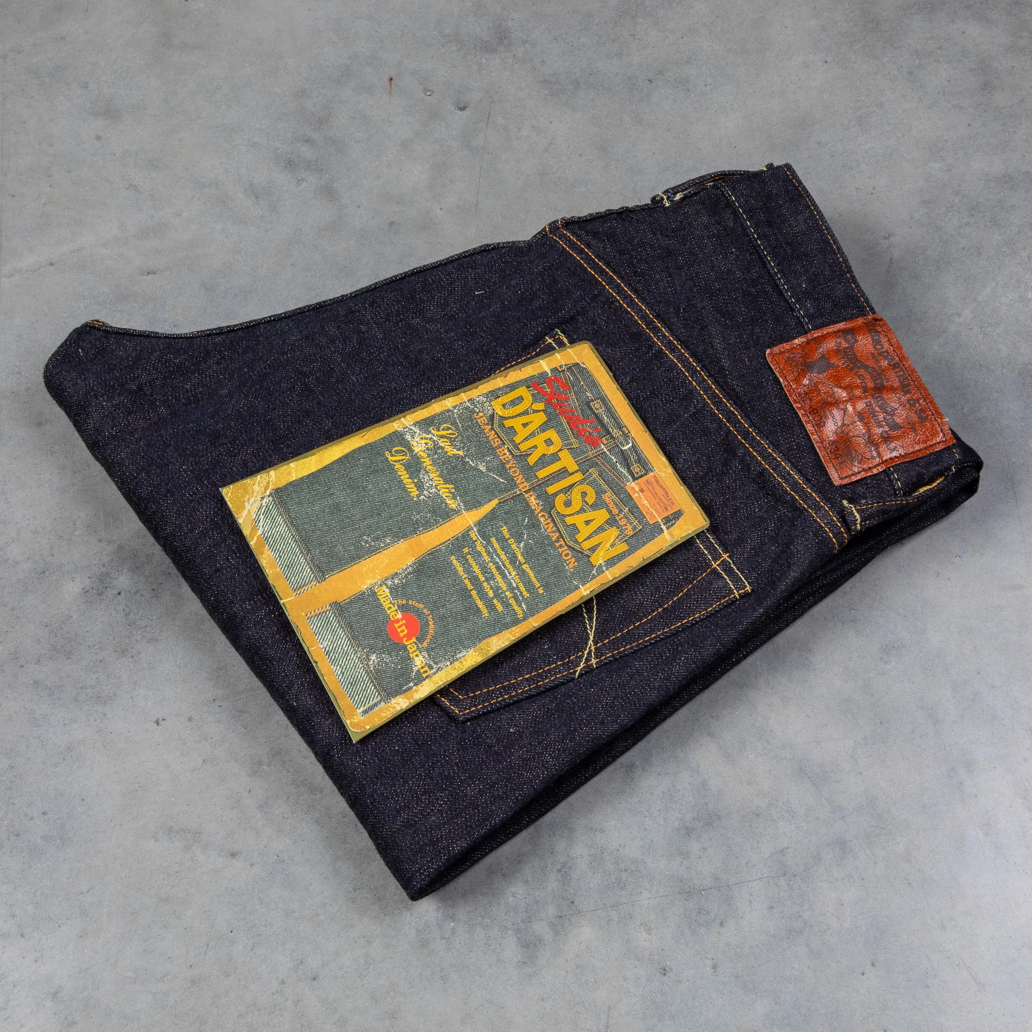 Studio D'Artisan SD 909-G3 High Rise Tapered Fit jeans one wash sold by Frans Boone