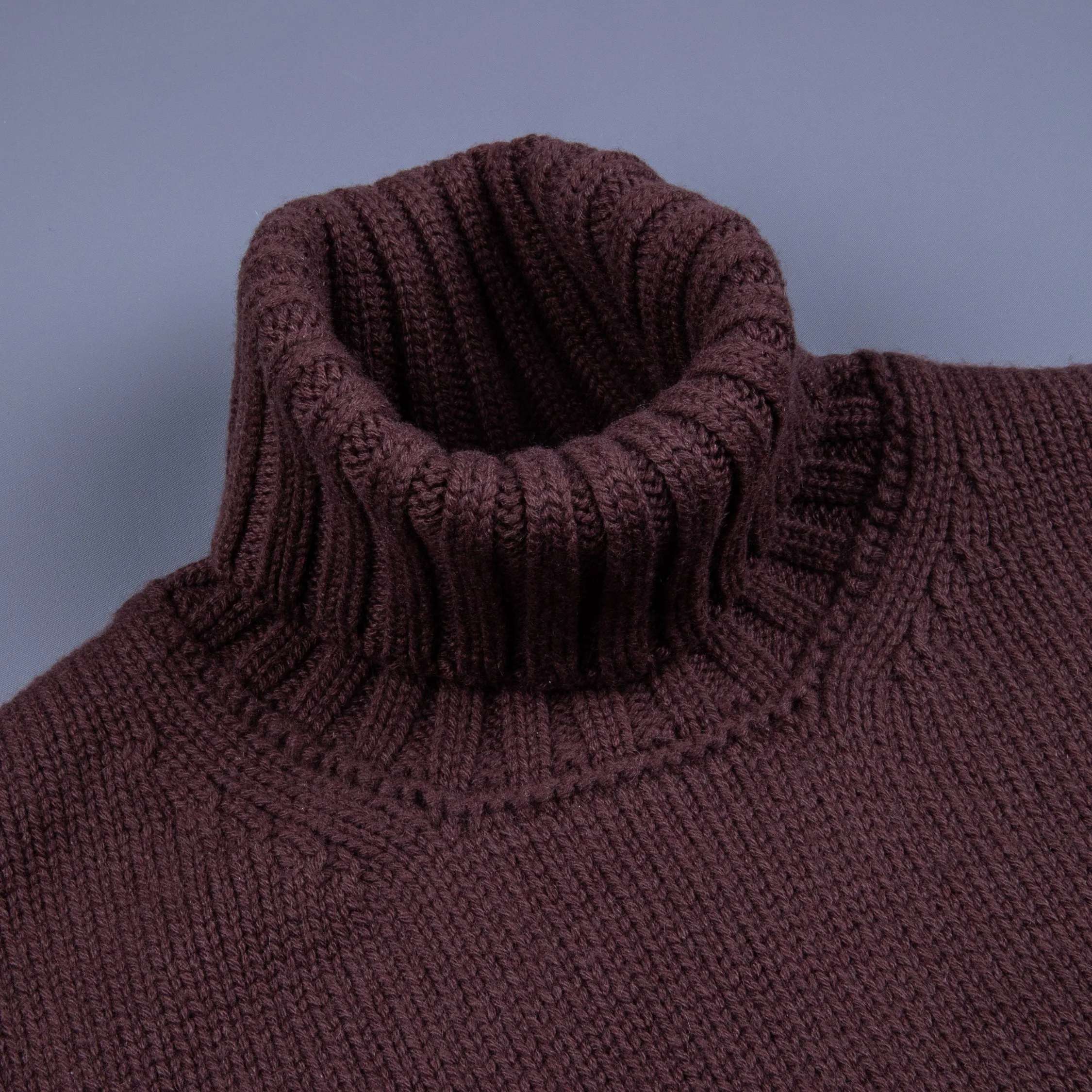 Drumohr Cashmere Tre Fili Dolcevita Marrone Castagna sold by Frans Boone product image thumbnail 3