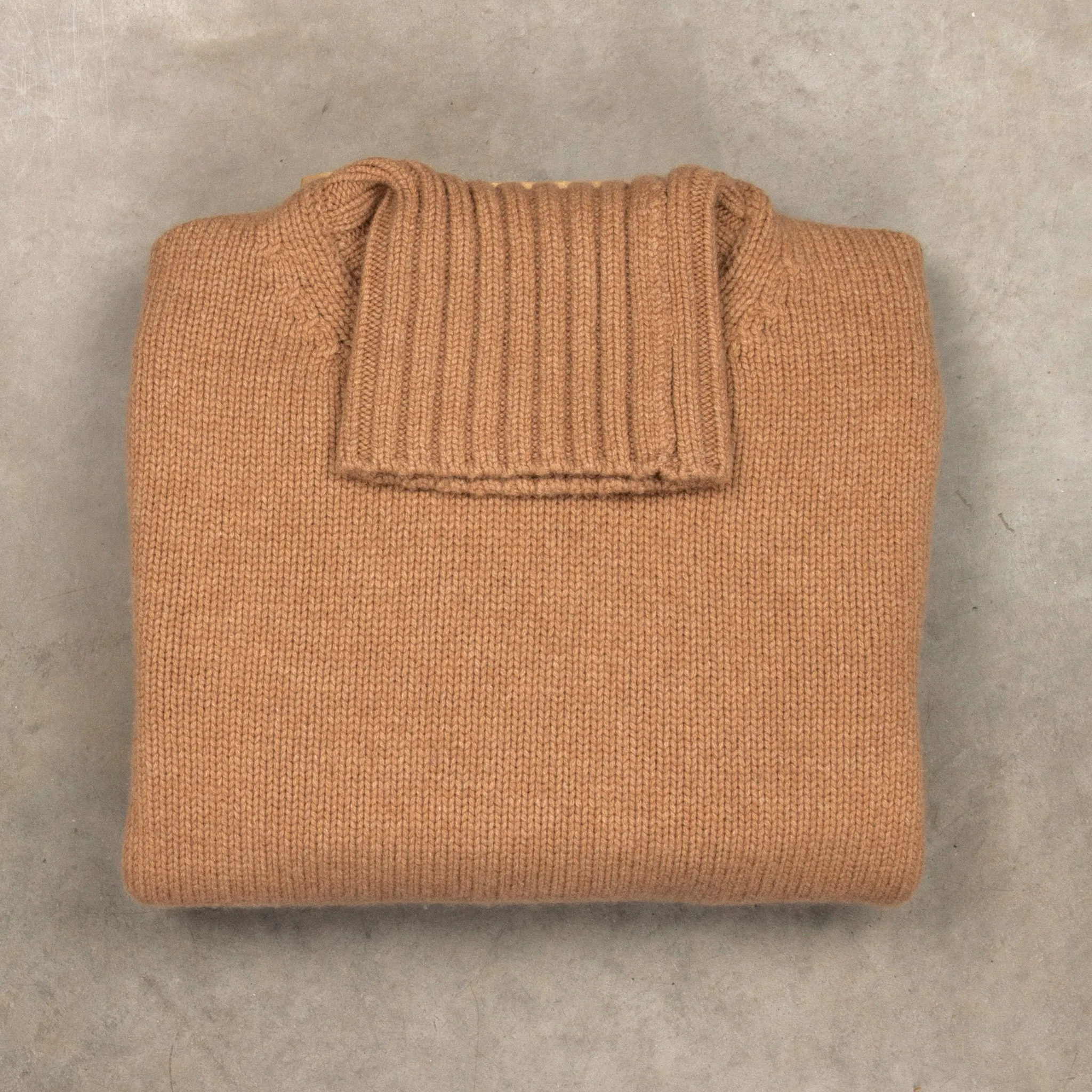Drumohr Cashmere Tre Fili Dolcevita Camello sold by Frans Boone