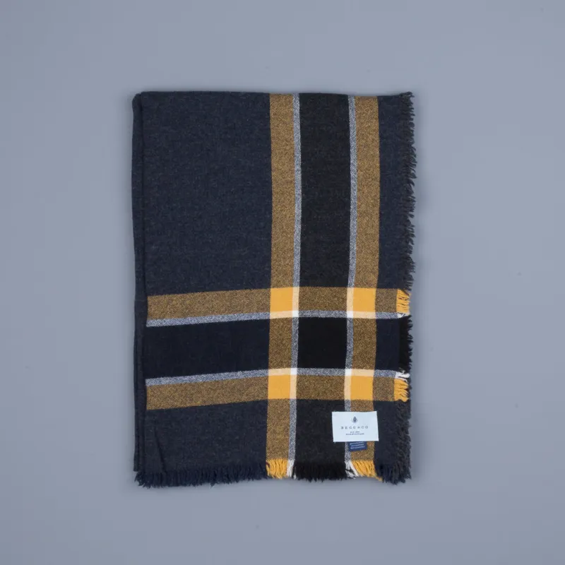 Alex Begg Washed Beaufort Lambswool Scarf Brooklyner Navy made by Frans Boone