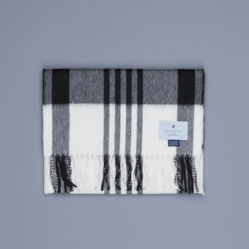 Alex Begg Jura Lambswool Scarf Ingles White & Grey made by Frans Boone