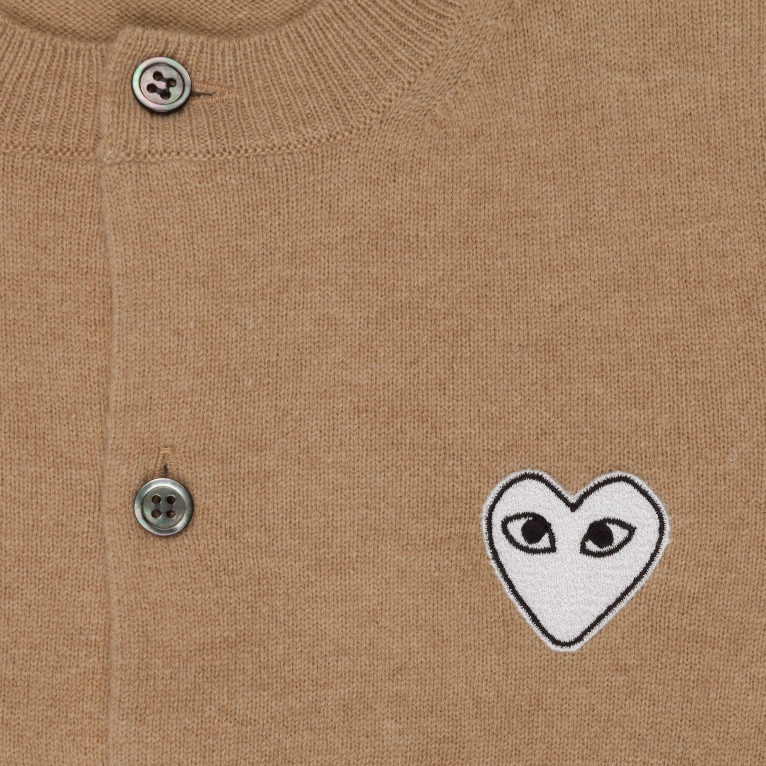 Comme des Garçons PLAY Woman cardigan beige white heart sold by Frans Boone product image thumbnail 5