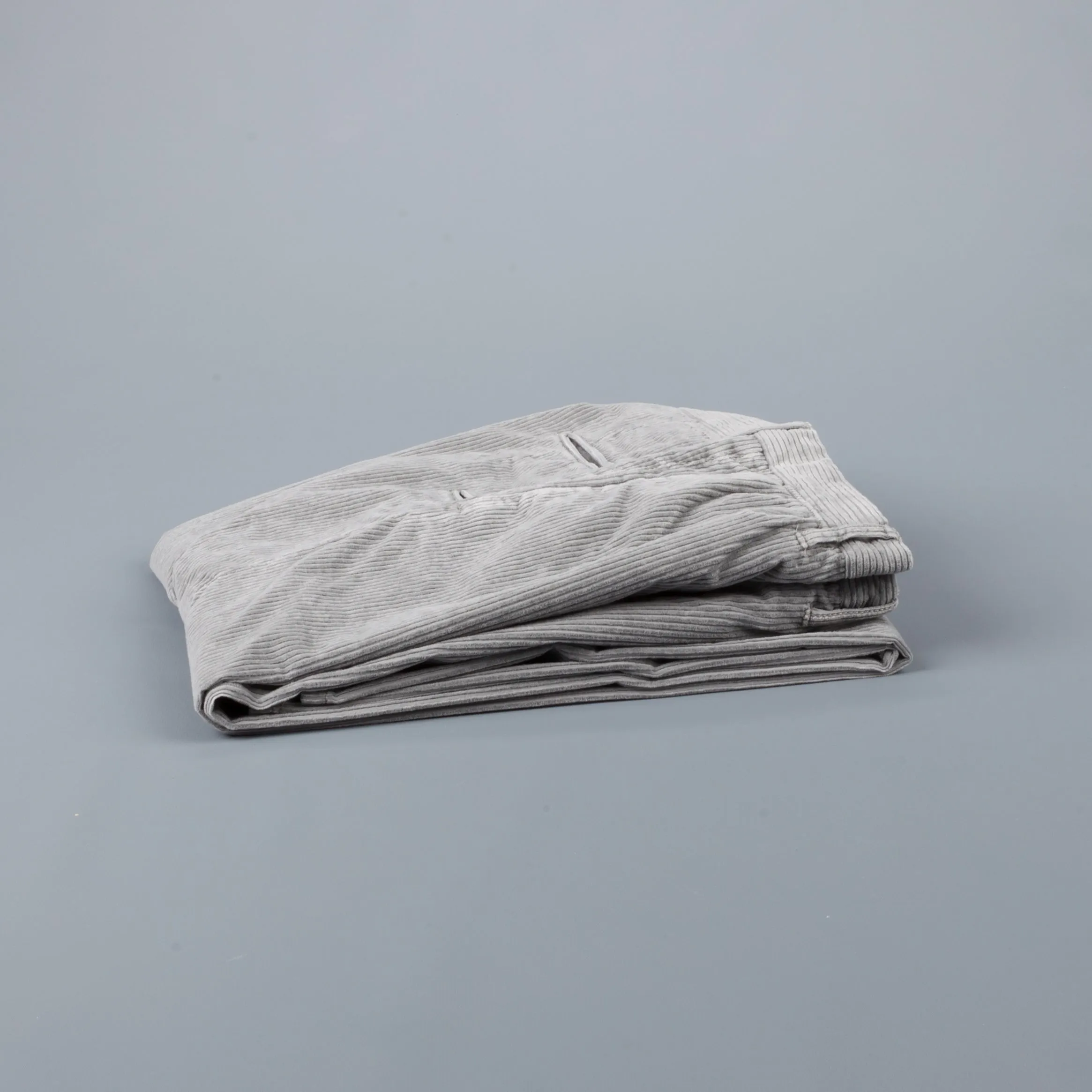 Incotex Model 1ST601 Velvet Corduroy Grigio Chiaro sold by Frans Boone
