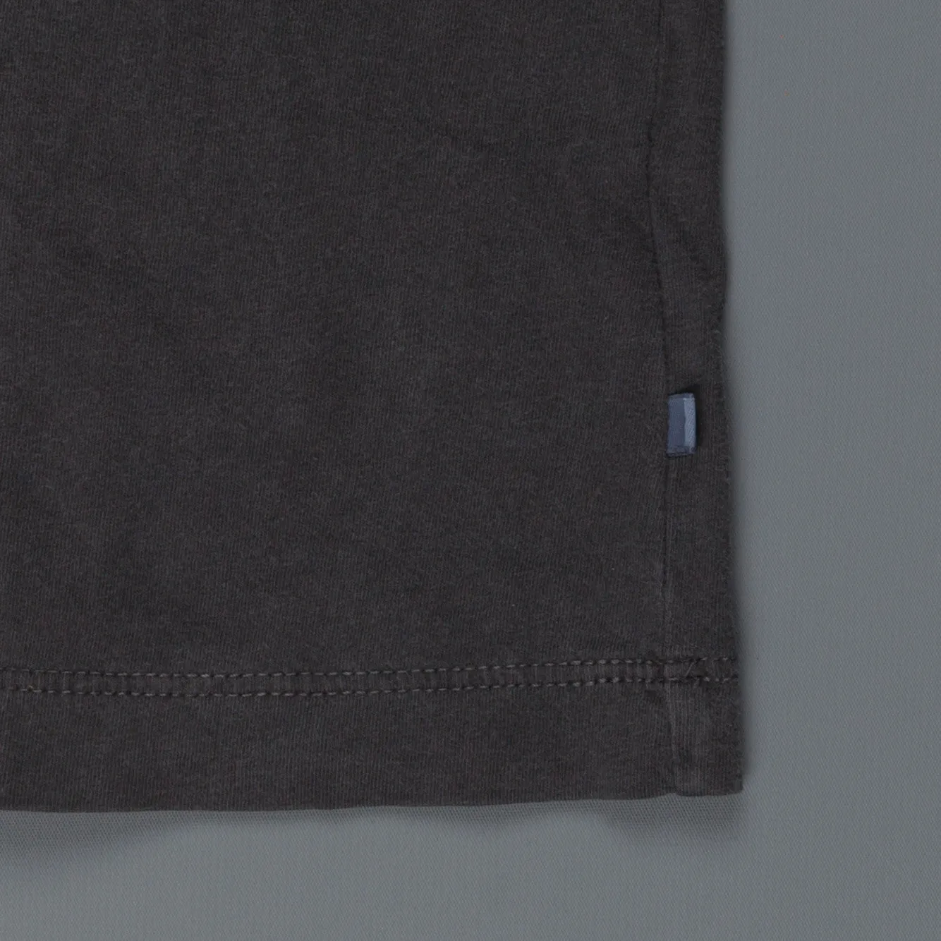 James Perse long sleeve crew neck Carbon sold by Frans Boone product image thumbnail 4