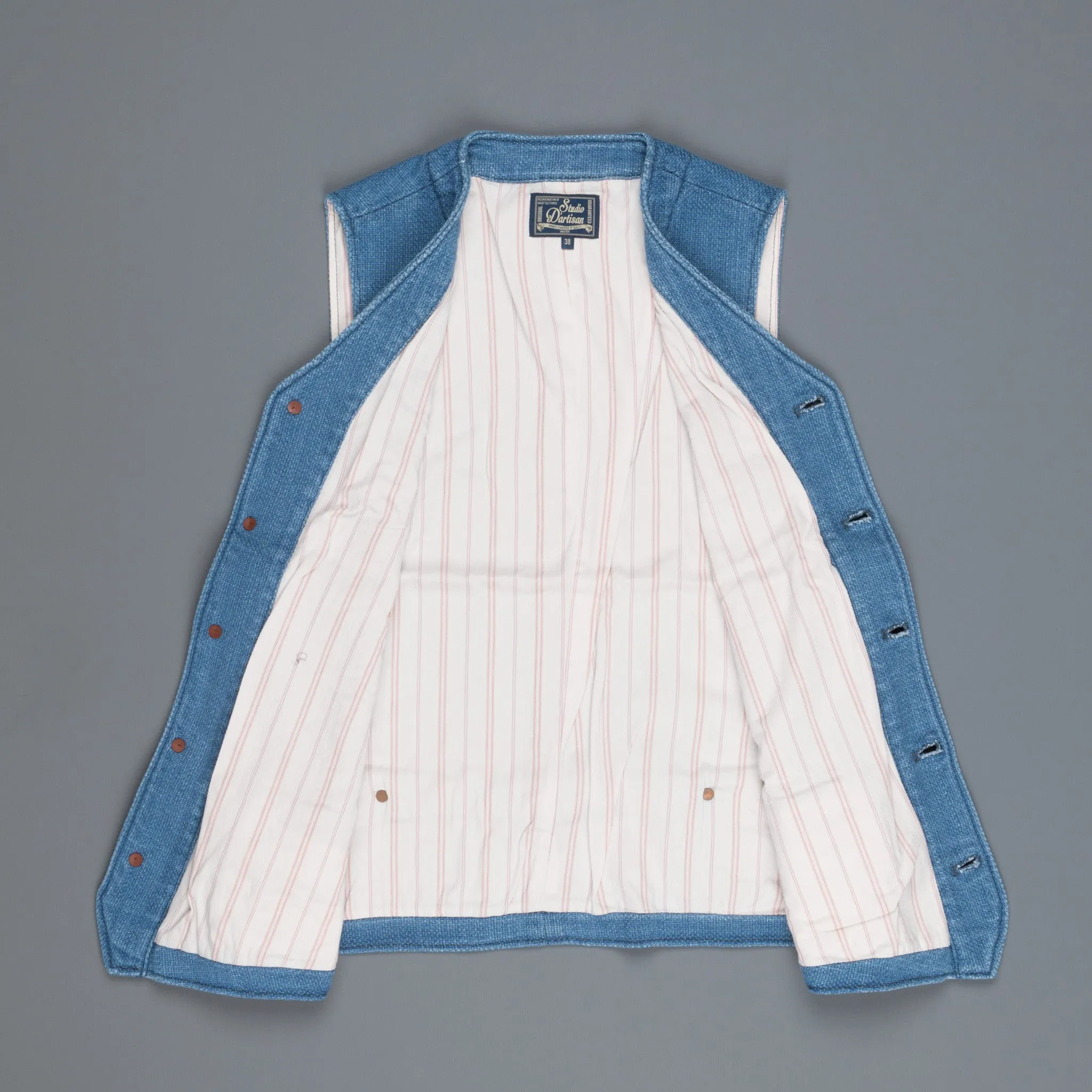 Studio D'Artisan indigo dyed waistcoat model 4413U sold by Frans Boone product image thumbnail 2