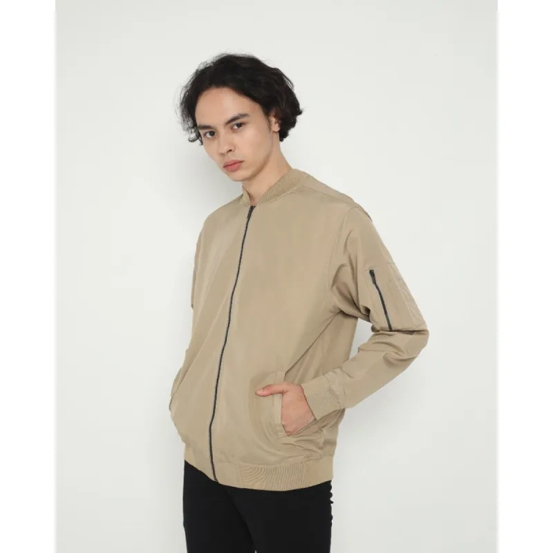 Erigo Bomber Celio Khaki sold by Erigo