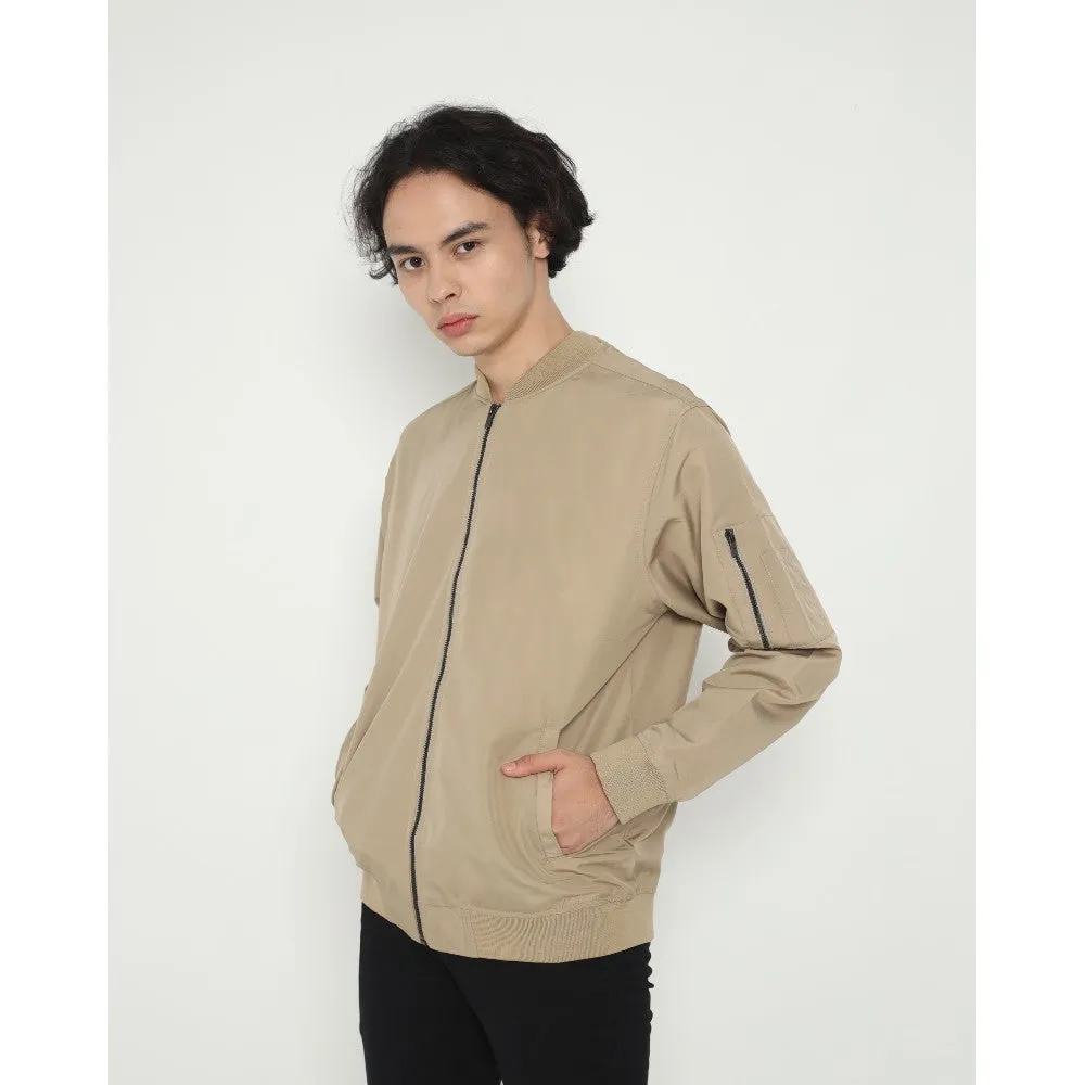 Erigo Bomber Celio Khaki sold by Erigo