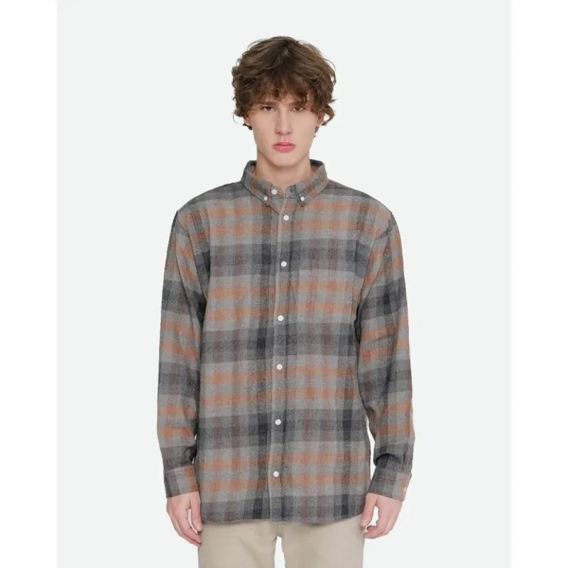 Erigo Flannel Gauvan Grey sold by Erigo