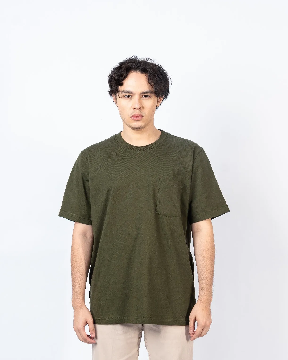 Erigo T-Shirt Oversize Pocket Ceol Olive Unisex sold by Erigo product image thumbnail 2
