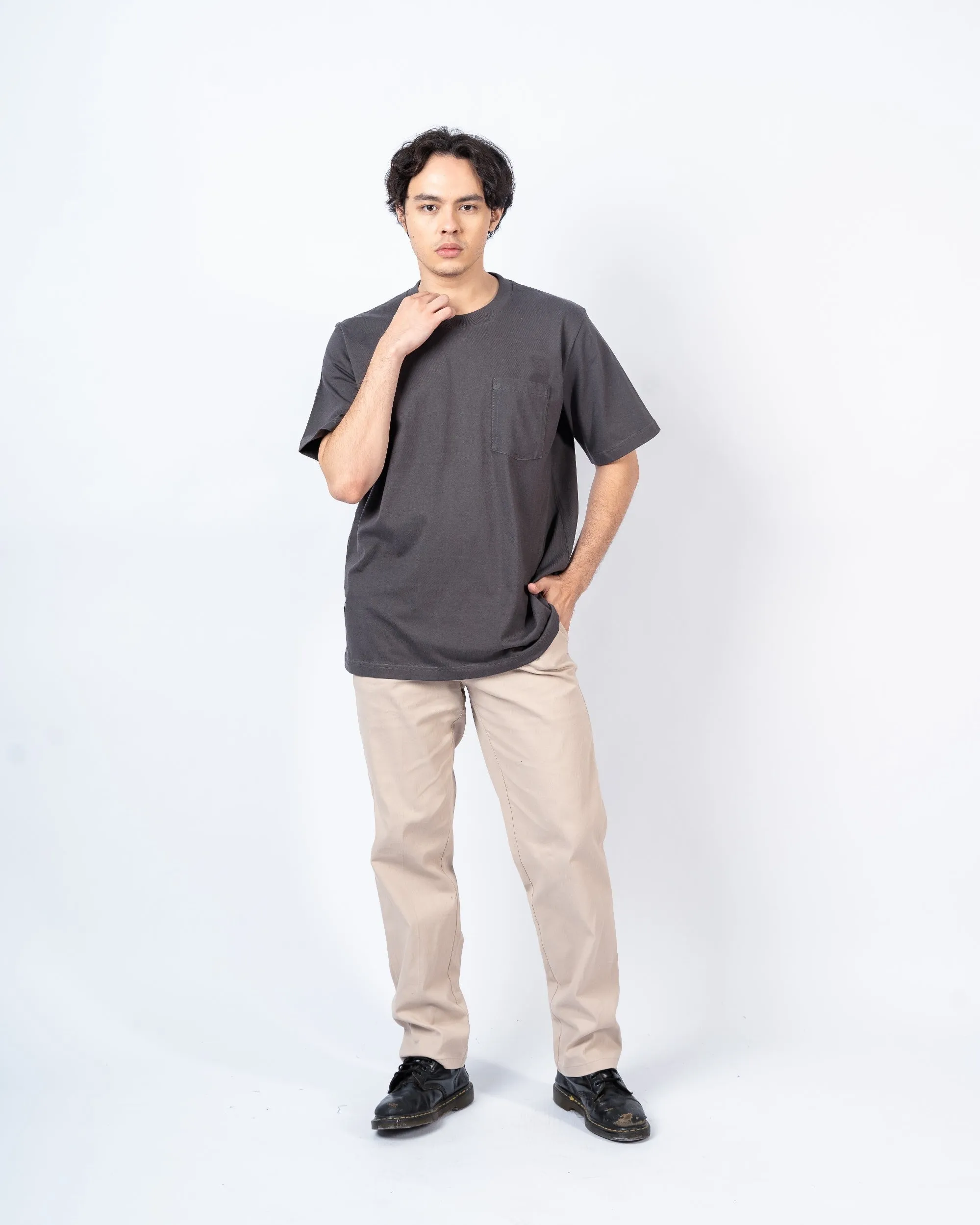 Erigo T-Shirt Oversize Pocket Grania Asphalt Unisex sold by Erigo product image thumbnail 5