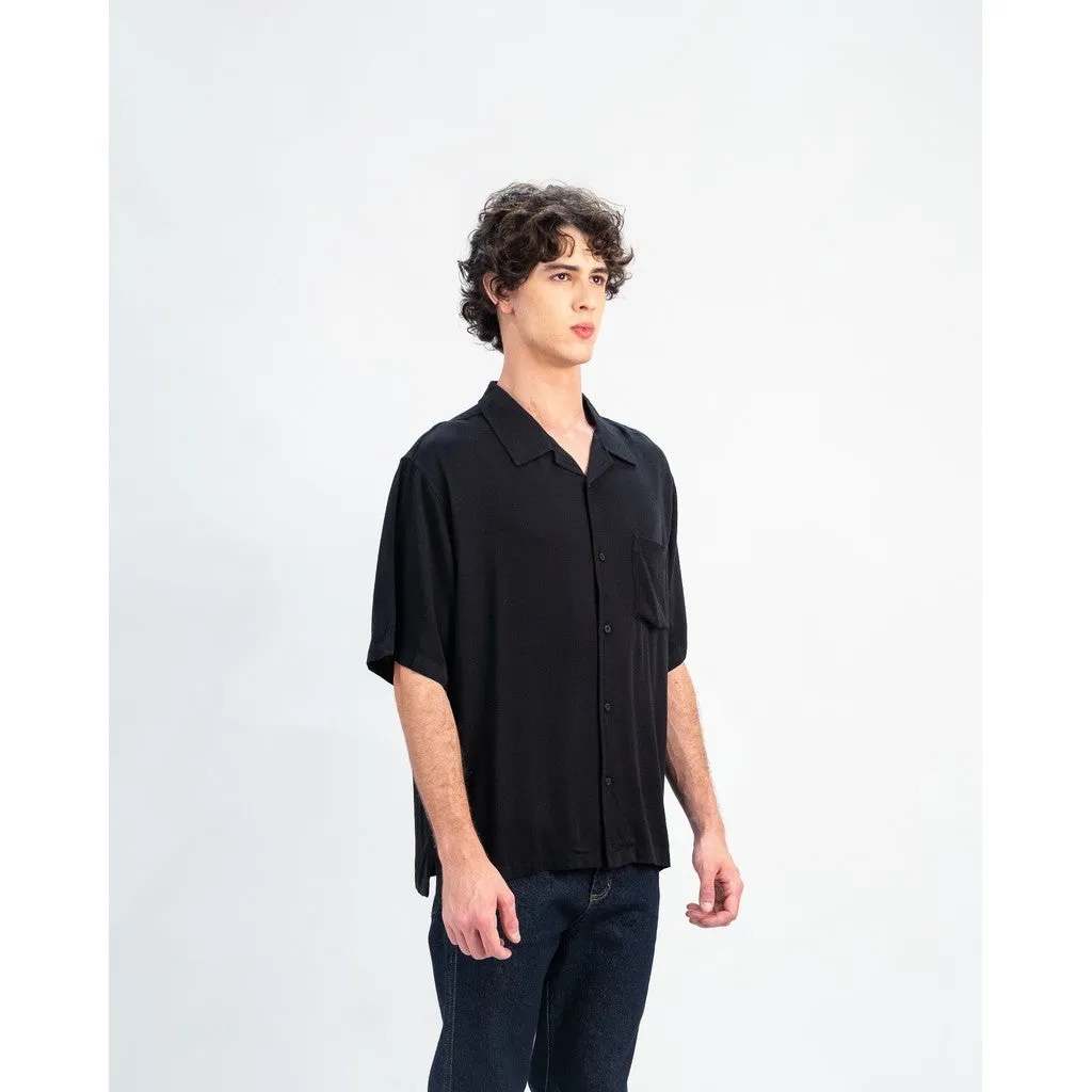 Erigo Short Shirt Pocket Dillon Black - Kemeja Lengan Pendek Rayon Unisex sold by Erigo product image thumbnail 4