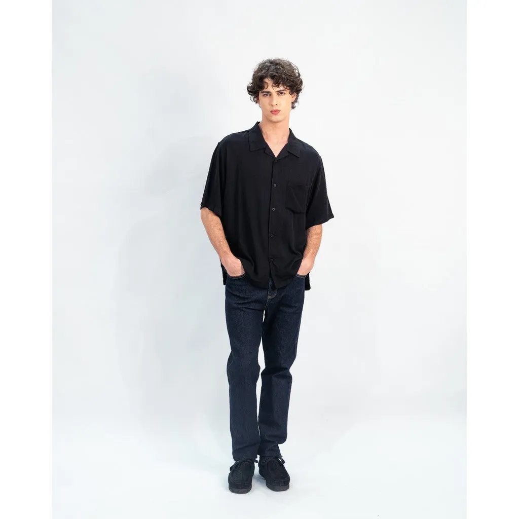 Erigo Short Shirt Pocket Dillon Black - Kemeja Lengan Pendek Rayon Unisex sold by Erigo product image thumbnail 5