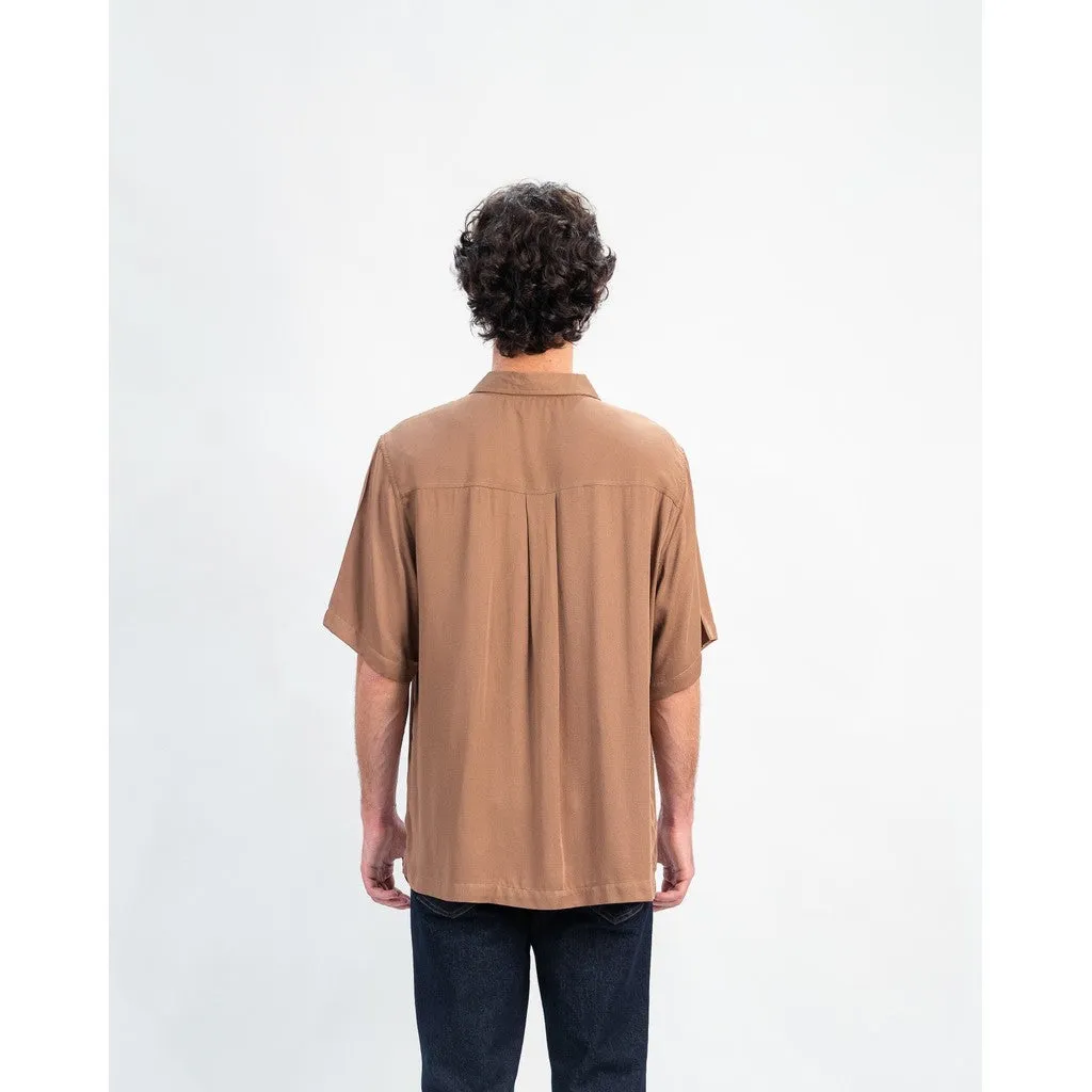 Erigo Short Shirt Pocket Dalwyn Brown - Kemeja Lengan Pendek Rayon Unisex sold by Erigo product image thumbnail 3